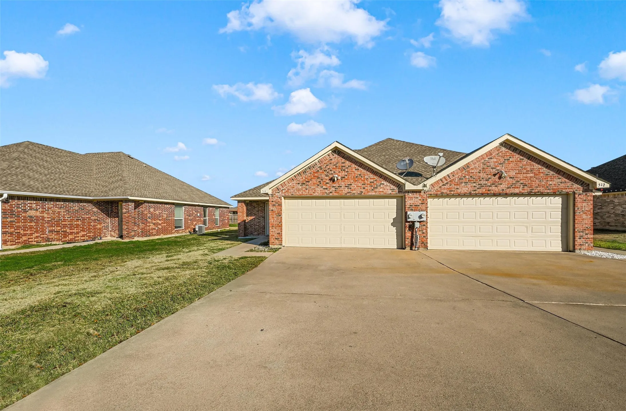 Duplex For Rent in Grayson County , 514 Harris Street, Gunter, Texas 75058, 3 Bedroom, 2 Bathroom, 2 Garage spaces, 1,136 Sqft, built in 2009, mls#21342629, Real Estate Agent in Gunter, Homes For Rent in Grayson county, Homes For Rent in Gunter, Realtor in Gunter Texas, Real Estate Brokerage Independent Realty Texas, Luminita Cordes Realtor