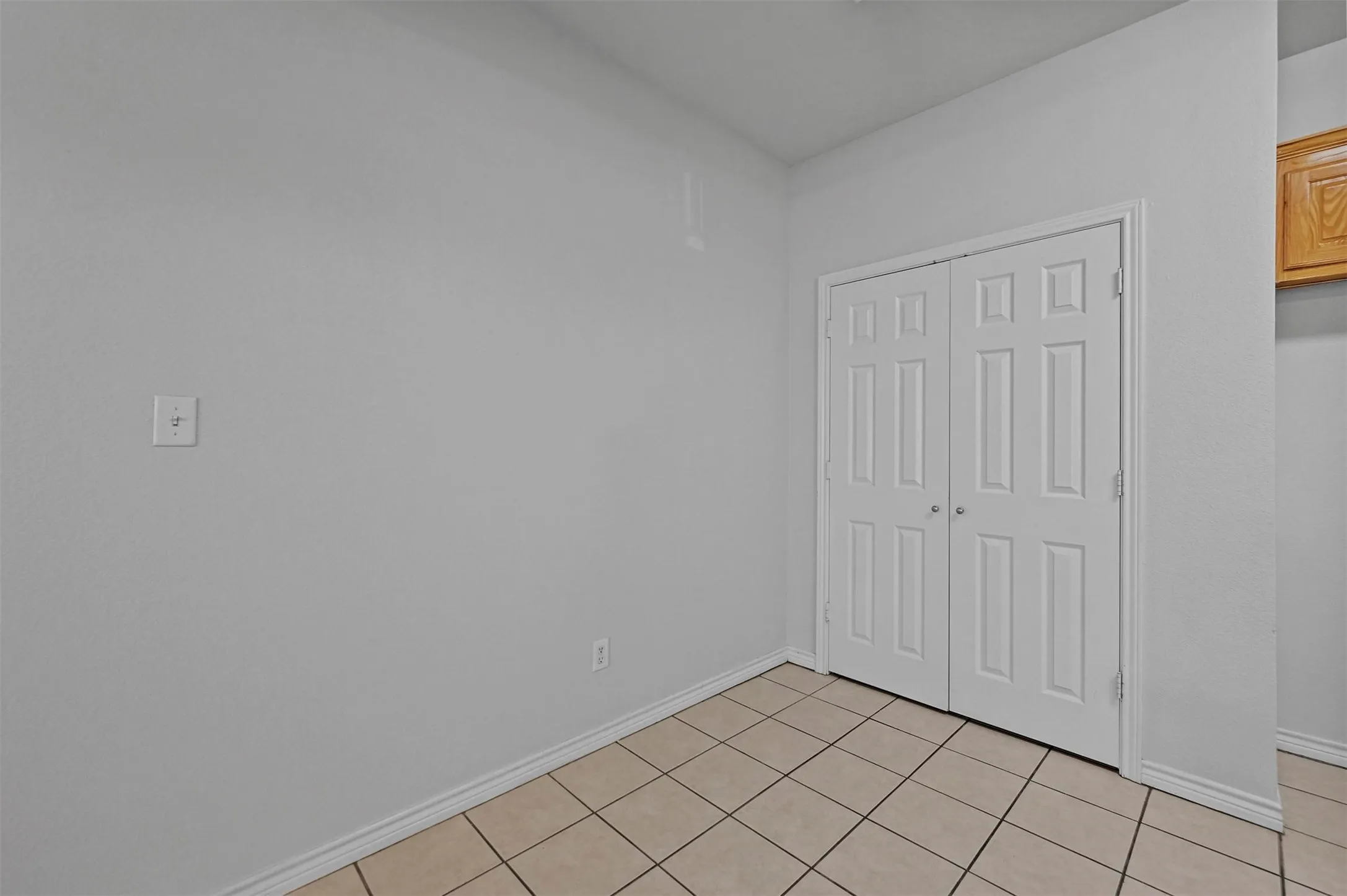 Duplex For Rent in Grayson County , 514 Harris Street, Gunter, Texas 75058, 3 Bedroom, 2 Bathroom, 2 Garage spaces, 1,136 Sqft, built in 2009, mls#21342629, Real Estate Agent in Gunter, Homes For Rent in Grayson county, Homes For Rent in Gunter, Realtor in Gunter Texas, Real Estate Brokerage Independent Realty Texas, Luminita Cordes Realtor