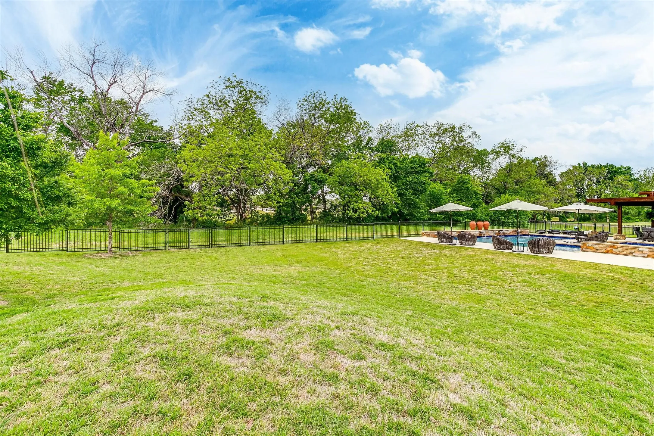 Single Family Residence For Rent in Parker County , 203 Augusta Court, Aledo, Texas 76008, 4 Bedroom, 3 Bathroom, 3 Garage spaces, 3,543 Sqft, built in 2006, mls#21342632, Real Estate Agent in Aledo, Homes For Rent in Parker county, Homes For Rent in Aledo, Realtor in Aledo Texas, Real Estate Brokerage Independent Realty Texas, Luminita Cordes Realtor