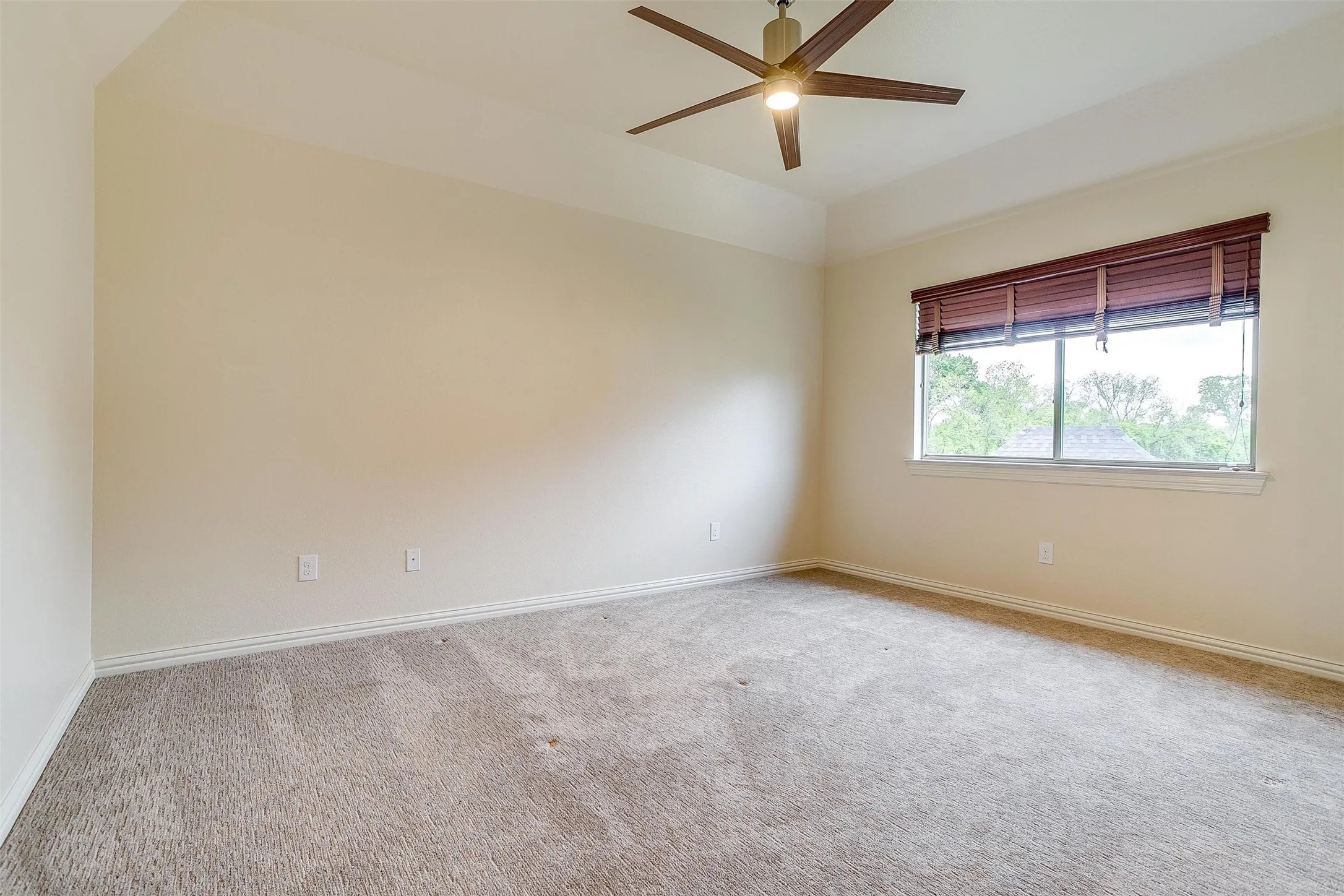 Single Family Residence For Rent in Parker County , 203 Augusta Court, Aledo, Texas 76008, 4 Bedroom, 3 Bathroom, 3 Garage spaces, 3,543 Sqft, built in 2006, mls#21342632, Real Estate Agent in Aledo, Homes For Rent in Parker county, Homes For Rent in Aledo, Realtor in Aledo Texas, Real Estate Brokerage Independent Realty Texas, Luminita Cordes Realtor