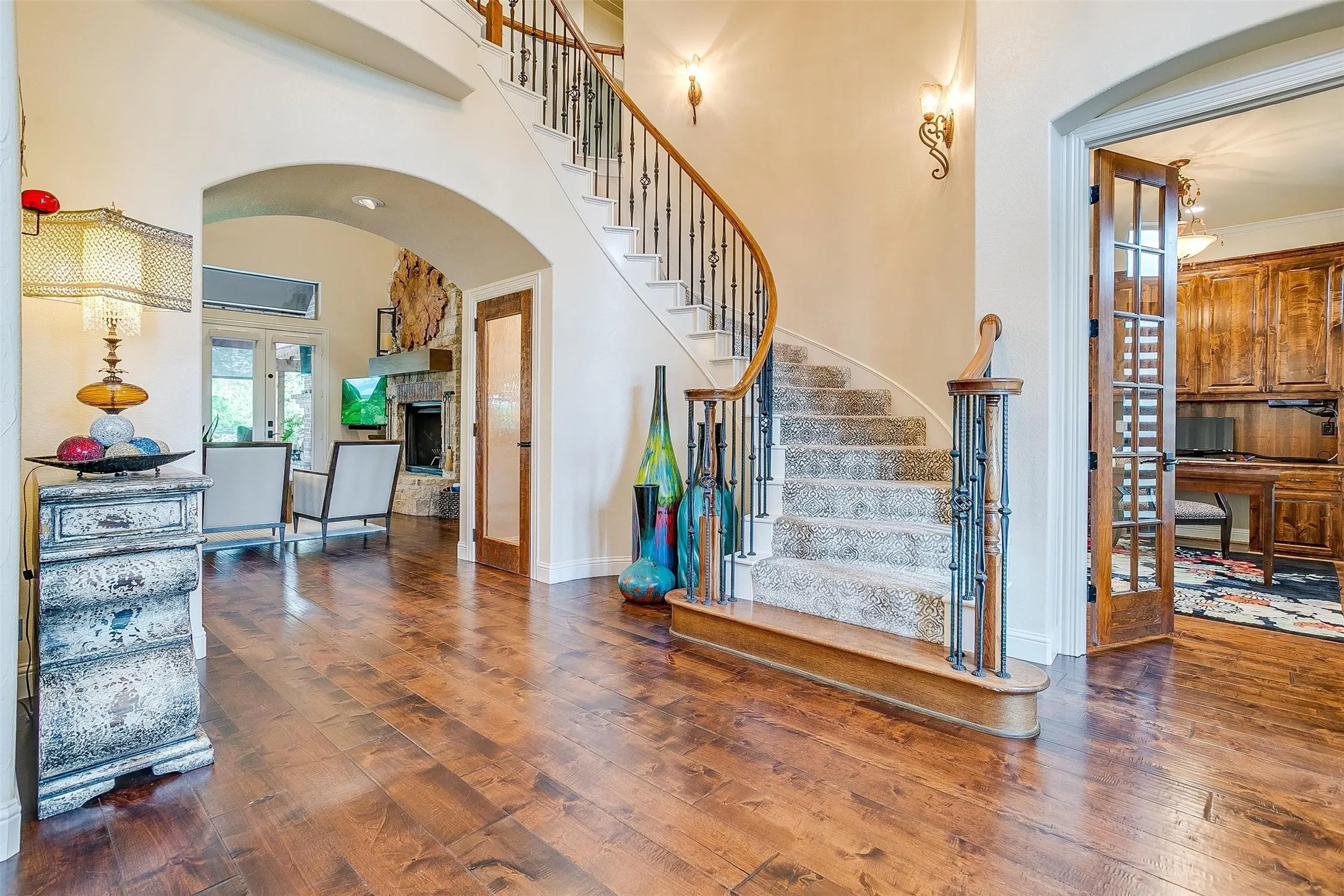 Single Family Residence For Rent in Parker County , 203 Augusta Court, Aledo, Texas 76008, 4 Bedroom, 3 Bathroom, 3 Garage spaces, 3,543 Sqft, built in 2006, mls#21342632, Real Estate Agent in Aledo, Homes For Rent in Parker county, Homes For Rent in Aledo, Realtor in Aledo Texas, Real Estate Brokerage Independent Realty Texas, Luminita Cordes Realtor
