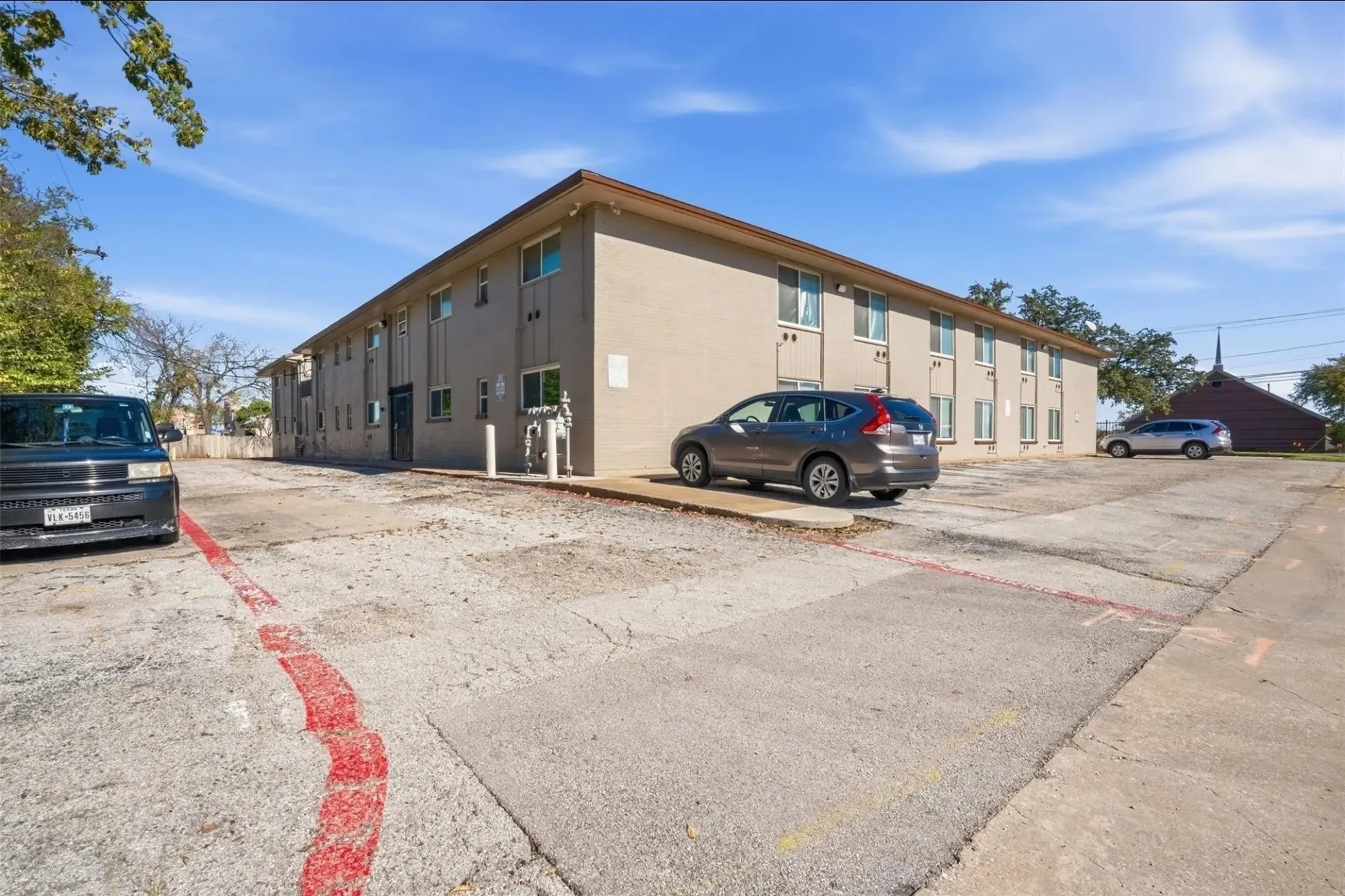 Apartment For Rent in Tarrant County , 150 S Main Street 206, Euless, Texas 76040, 1 Bedroom, 1 Bathroom, Garage spaces, 800 Sqft, built in 1964, mls#21315784, Real Estate Agent in Euless, Homes For Rent in Tarrant county, Homes For Rent in Euless, Realtor in Euless Texas, Real Estate Brokerage Independent Realty Texas, Luminita Cordes Realtor