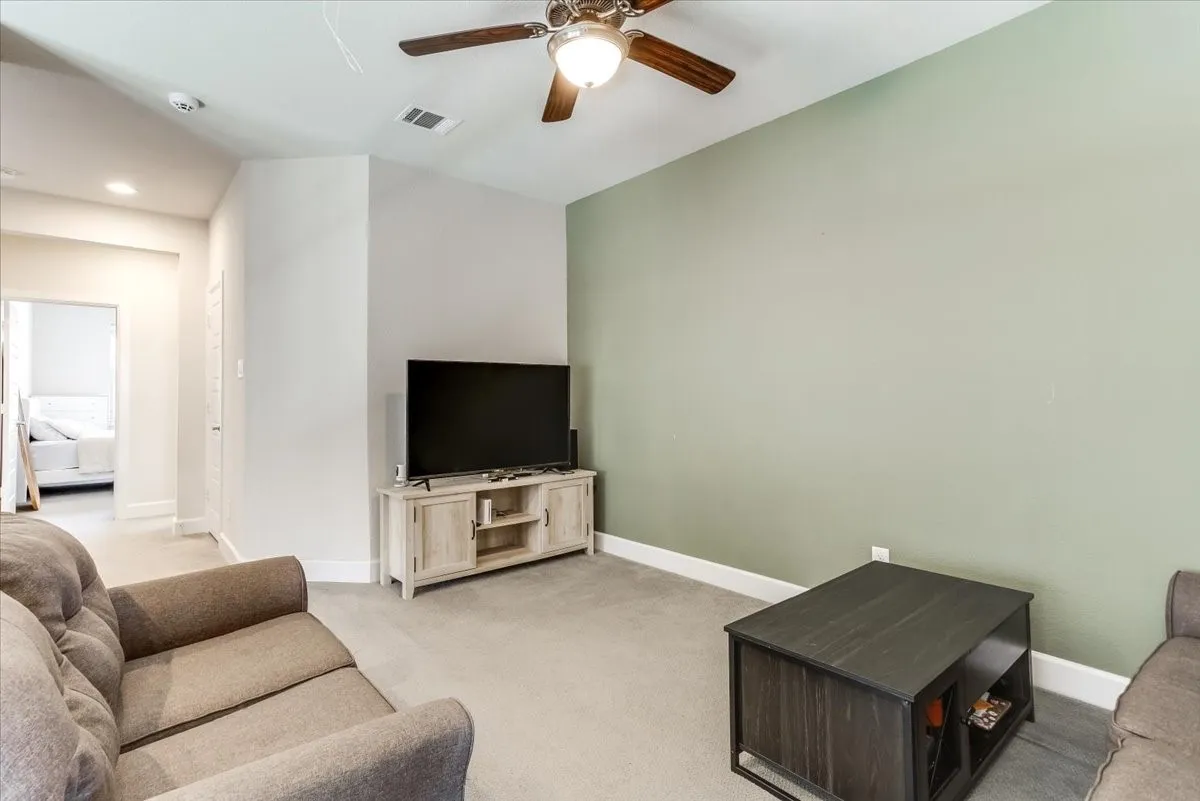 Single Family Residence For Sale in Collin County , 6105 Millie Way, Mc Kinney, Texas 75070, 3 Bedroom, 3 Bathroom, 2 Garage spaces, 2,727 Sqft, built in 2016, mls#21342525, Real Estate Agent in Mc Kinney, Homes For Sale in Collin county, Homes For Sale in Mc Kinney, Realtor in Mc Kinney Texas, Real Estate Brokerage Independent Realty Texas, Luminita Cordes Realtor
