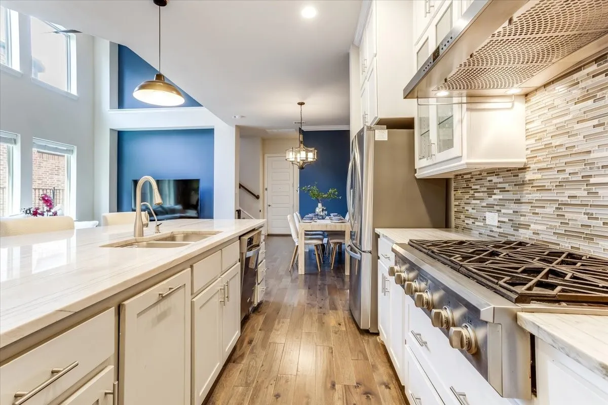 Single Family Residence For Sale in Collin County , 6105 Millie Way, Mc Kinney, Texas 75070, 3 Bedroom, 3 Bathroom, 2 Garage spaces, 2,727 Sqft, built in 2016, mls#21342525, Real Estate Agent in Mc Kinney, Homes For Sale in Collin county, Homes For Sale in Mc Kinney, Realtor in Mc Kinney Texas, Real Estate Brokerage Independent Realty Texas, Luminita Cordes Realtor