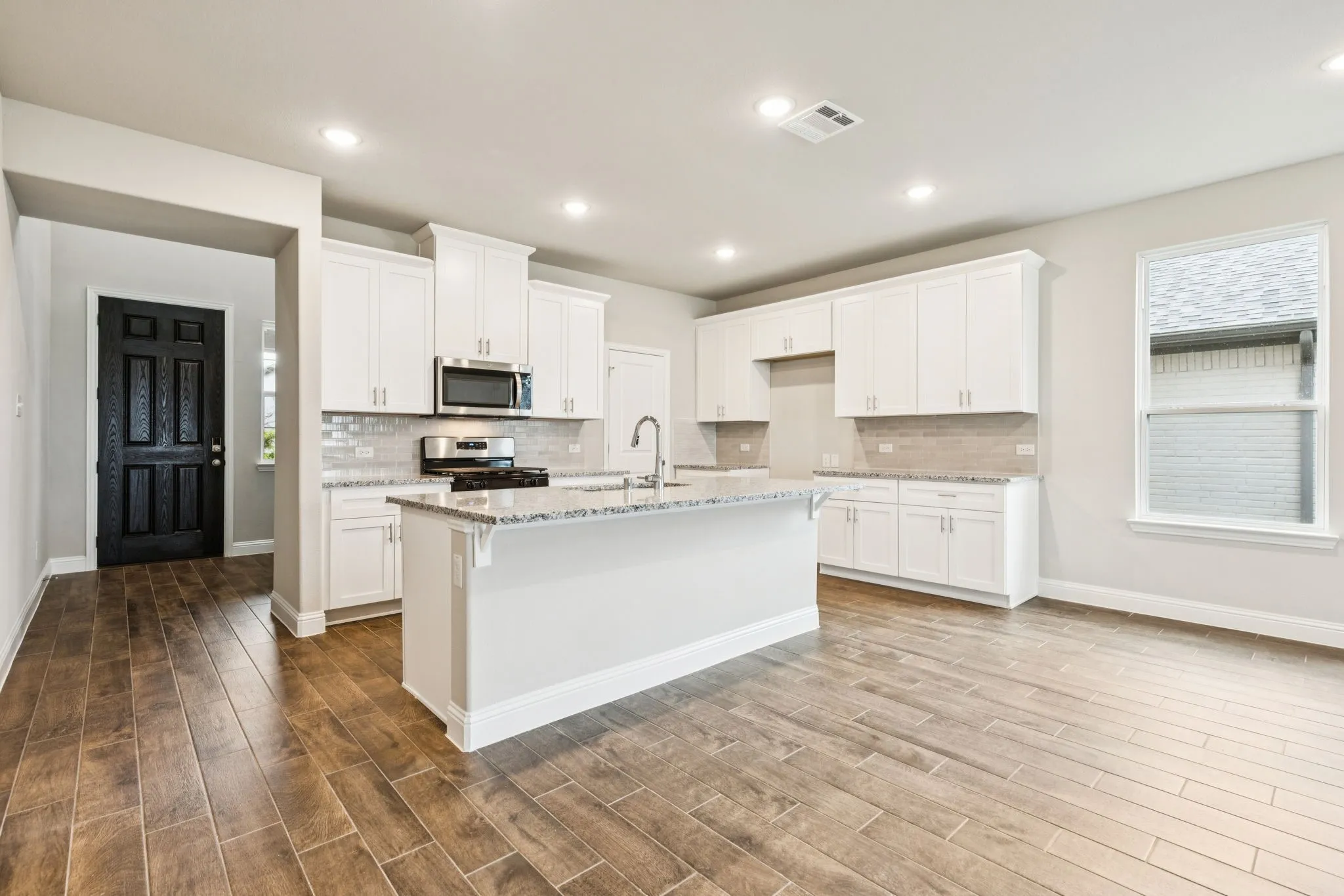 Single Family Residence For Sale in Collin County , 706 Rain Barrel Place, Weston, Texas 75009, 4 Bedroom, 4 Bathroom, 2 Garage spaces, 2,658 Sqft, built in 2023, mls#21342645, Real Estate Agent in Weston, Homes For Sale in Collin county, Homes For Sale in Weston, Realtor in Weston Texas, Real Estate Brokerage Independent Realty Texas, Luminita Cordes Realtor