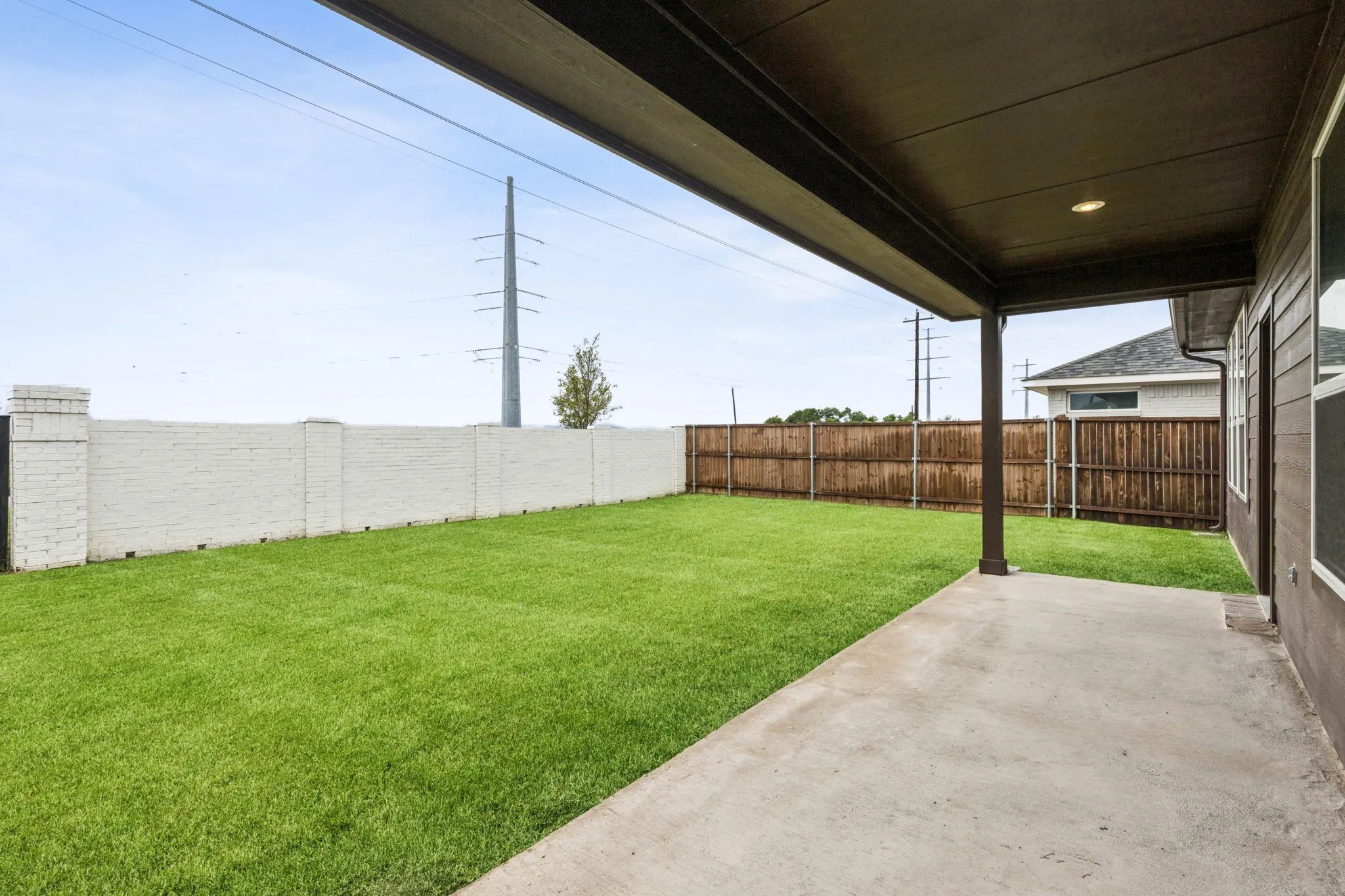 Single Family Residence For Sale in Collin County , 706 Rain Barrel Place, Weston, Texas 75009, 4 Bedroom, 4 Bathroom, 2 Garage spaces, 2,658 Sqft, built in 2023, mls#21342645, Real Estate Agent in Weston, Homes For Sale in Collin county, Homes For Sale in Weston, Realtor in Weston Texas, Real Estate Brokerage Independent Realty Texas, Luminita Cordes Realtor