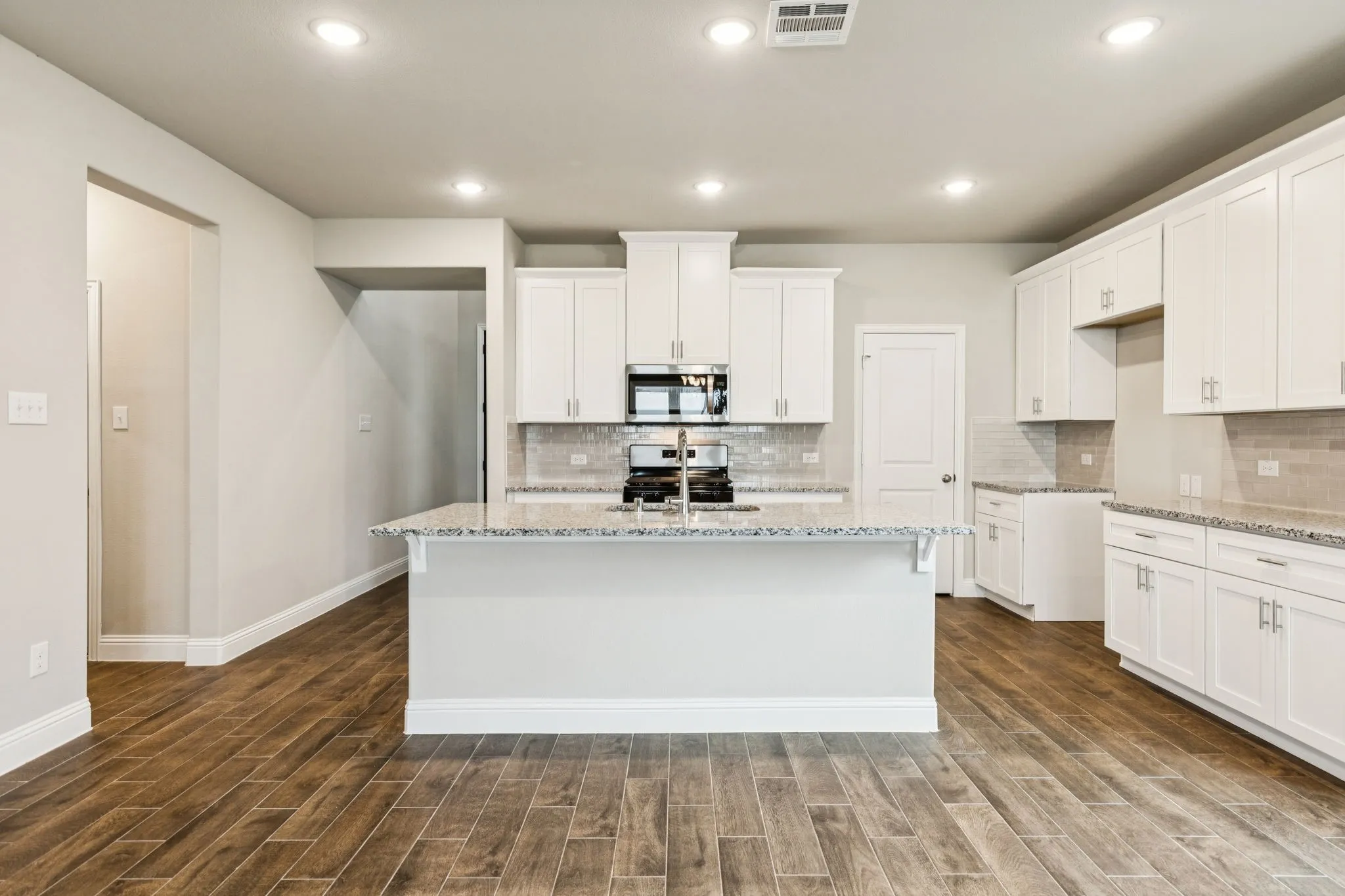 Single Family Residence For Sale in Collin County , 706 Rain Barrel Place, Weston, Texas 75009, 4 Bedroom, 4 Bathroom, 2 Garage spaces, 2,658 Sqft, built in 2023, mls#21342645, Real Estate Agent in Weston, Homes For Sale in Collin county, Homes For Sale in Weston, Realtor in Weston Texas, Real Estate Brokerage Independent Realty Texas, Luminita Cordes Realtor