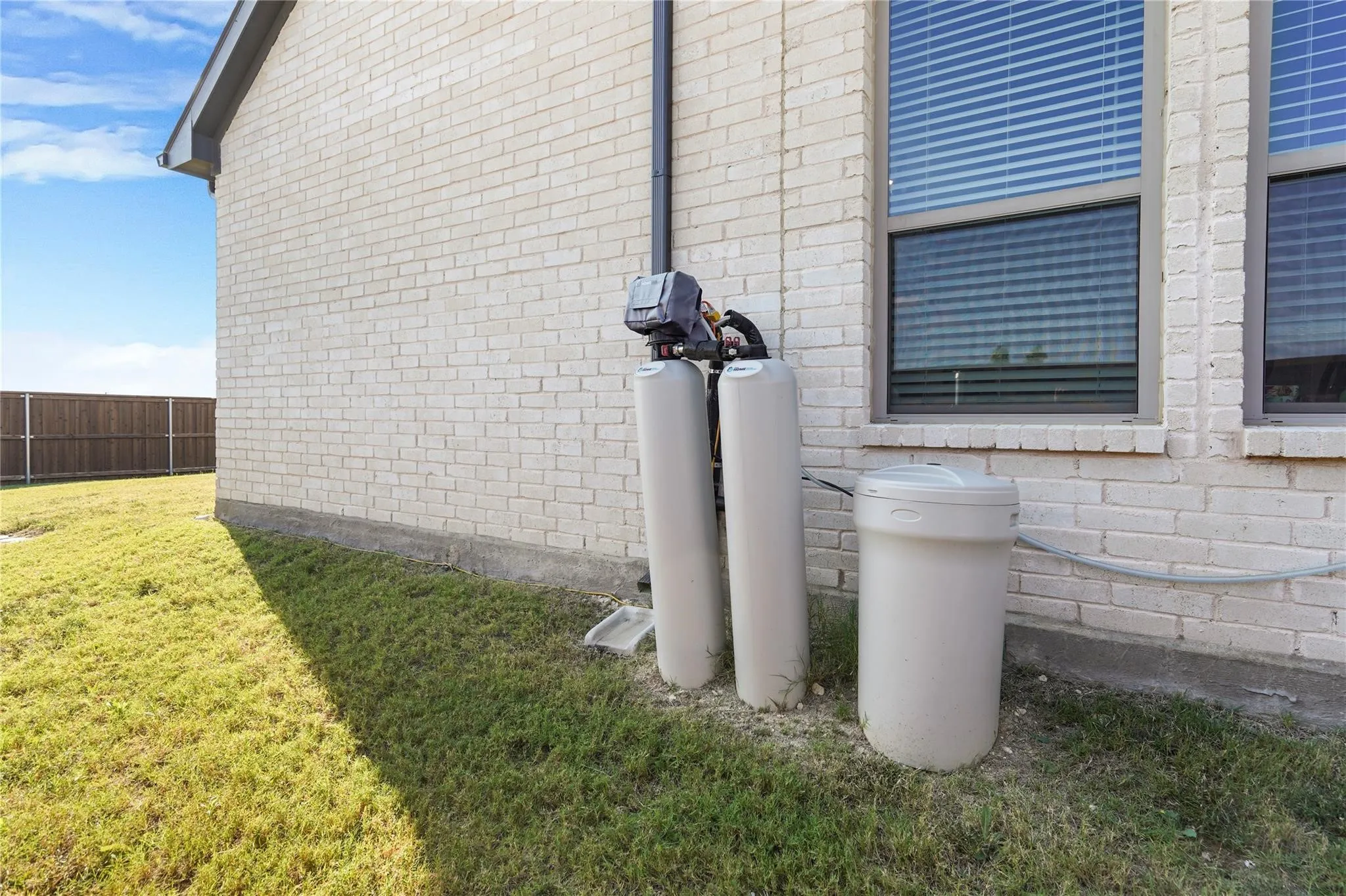 Single Family Residence For Rent in Tarrant County , 2513 Peoria Drive, Fort Worth, Texas 76179, 4 Bedroom, 3 Bathroom, 2 Garage spaces, 2,238 Sqft, built in 2022, mls#21342650, Real Estate Agent in Fort Worth, Homes For Rent in Tarrant county, Homes For Rent in Fort Worth, Realtor in Fort Worth Texas, Real Estate Brokerage Independent Realty Texas, Luminita Cordes Realtor