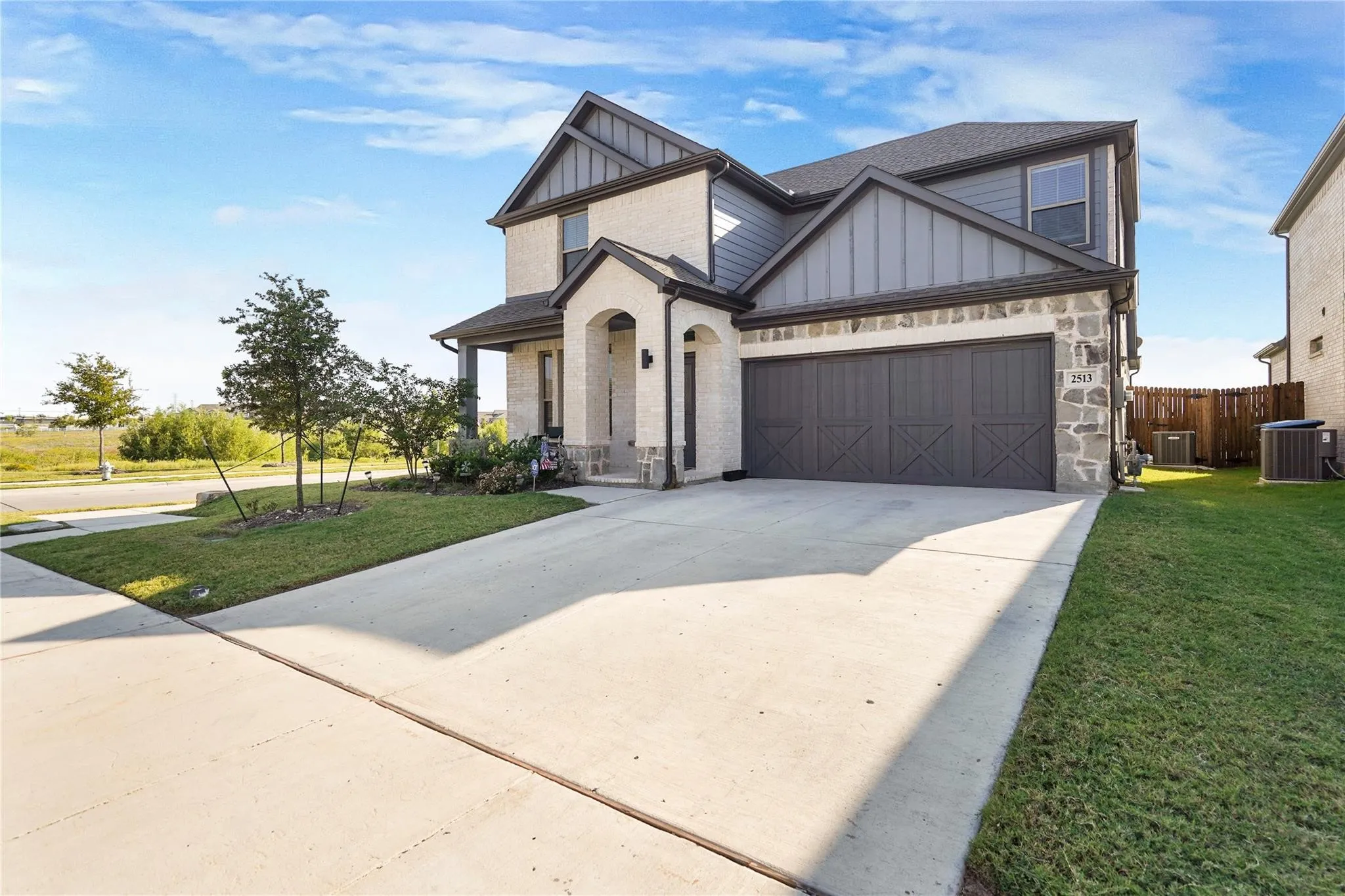Single Family Residence For Rent in Tarrant County , 2513 Peoria Drive, Fort Worth, Texas 76179, 4 Bedroom, 3 Bathroom, 2 Garage spaces, 2,238 Sqft, built in 2022, mls#21342650, Real Estate Agent in Fort Worth, Homes For Rent in Tarrant county, Homes For Rent in Fort Worth, Realtor in Fort Worth Texas, Real Estate Brokerage Independent Realty Texas, Luminita Cordes Realtor