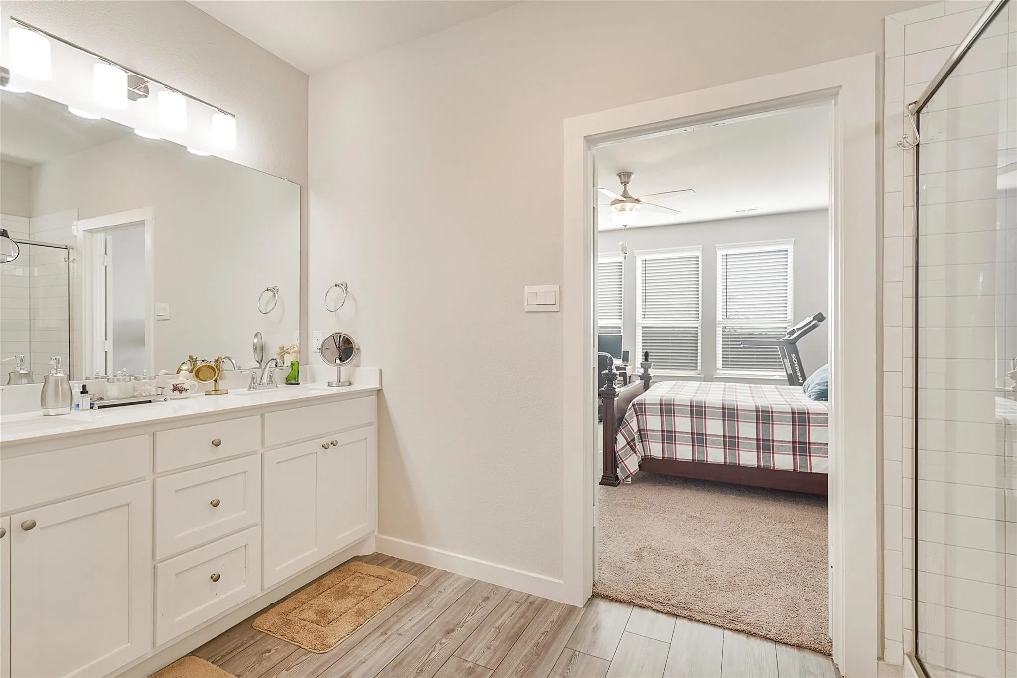 Single Family Residence For Rent in Tarrant County , 2513 Peoria Drive, Fort Worth, Texas 76179, 4 Bedroom, 3 Bathroom, 2 Garage spaces, 2,238 Sqft, built in 2022, mls#21342650, Real Estate Agent in Fort Worth, Homes For Rent in Tarrant county, Homes For Rent in Fort Worth, Realtor in Fort Worth Texas, Real Estate Brokerage Independent Realty Texas, Luminita Cordes Realtor