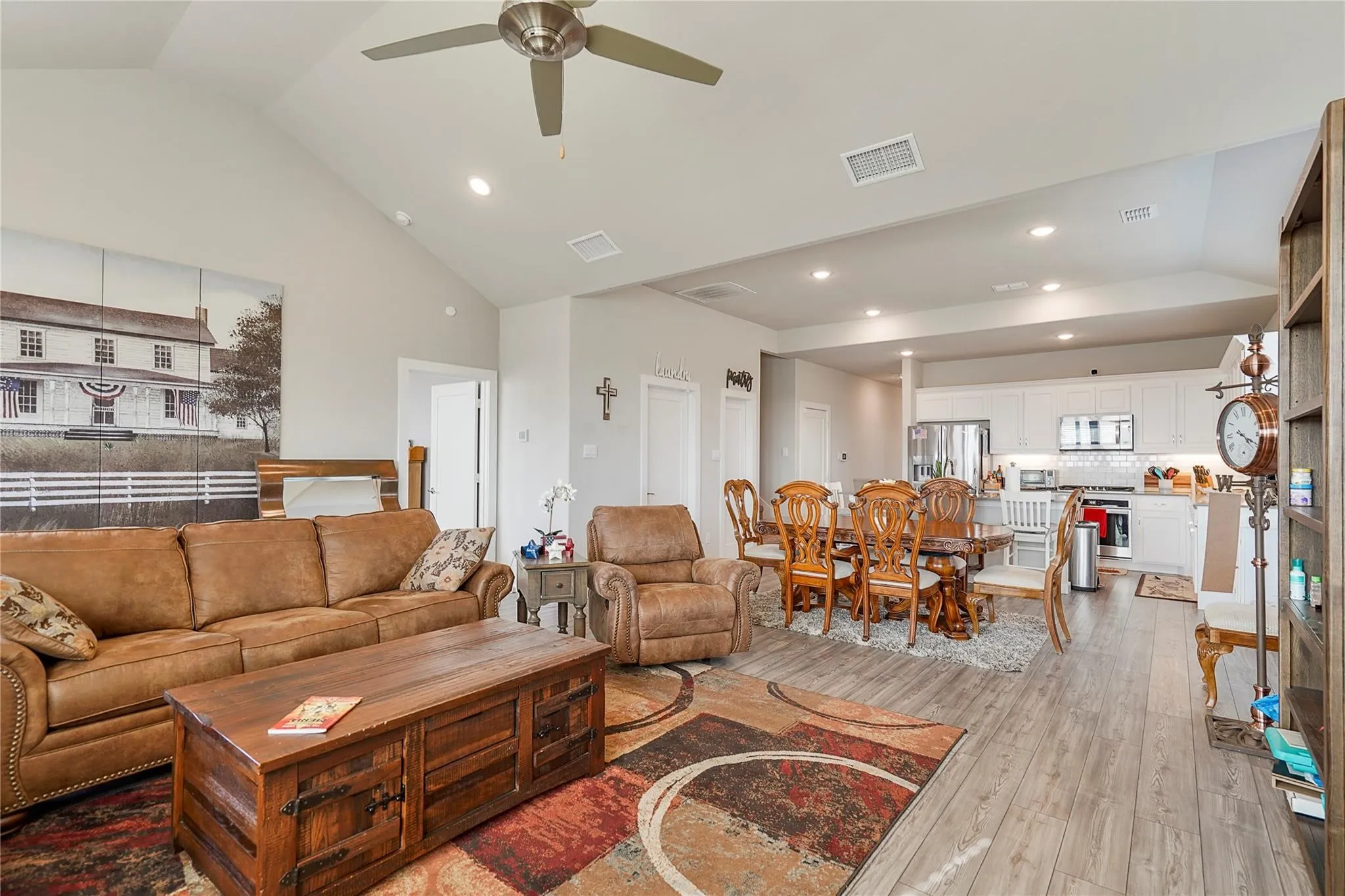Single Family Residence For Rent in Tarrant County , 2513 Peoria Drive, Fort Worth, Texas 76179, 4 Bedroom, 3 Bathroom, 2 Garage spaces, 2,238 Sqft, built in 2022, mls#21342650, Real Estate Agent in Fort Worth, Homes For Rent in Tarrant county, Homes For Rent in Fort Worth, Realtor in Fort Worth Texas, Real Estate Brokerage Independent Realty Texas, Luminita Cordes Realtor
