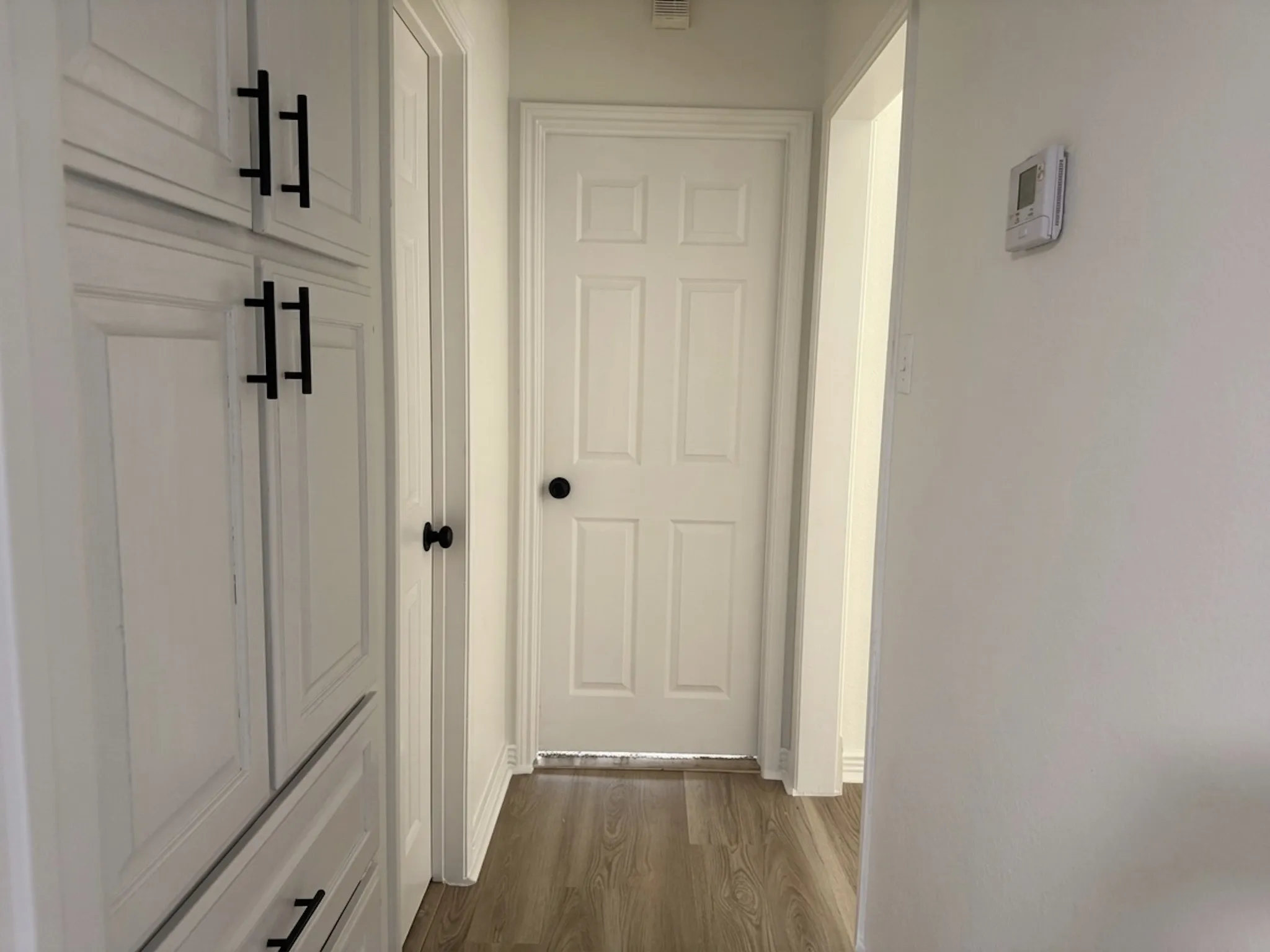 Single Family Residence For Sale in Tarrant County , 124 Brushy Mound Road, Burleson, Texas 76028, 3 Bedroom, 2 Bathroom, 2 Garage spaces, 1,840 Sqft, built in 1986, mls#21339705, Real Estate Agent in Burleson, Homes For Sale in Tarrant county, Homes For Sale in Burleson, Realtor in Burleson Texas, Real Estate Brokerage Independent Realty Texas, Luminita Cordes Realtor