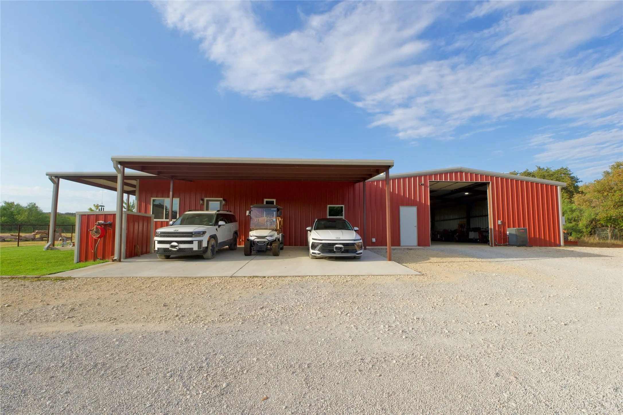 Single Family Residence For Sale in Montague County , 473 May Road, Nocona, Texas 76255, 2 Bedroom, 2 Bathroom, 2 Garage spaces, 1,655 Sqft, built in 2020, mls#21340203, Real Estate Agent in Nocona, Homes For Sale in Montague county, Homes For Sale in Nocona, Realtor in Nocona Texas, Real Estate Brokerage Independent Realty Texas, Luminita Cordes Realtor