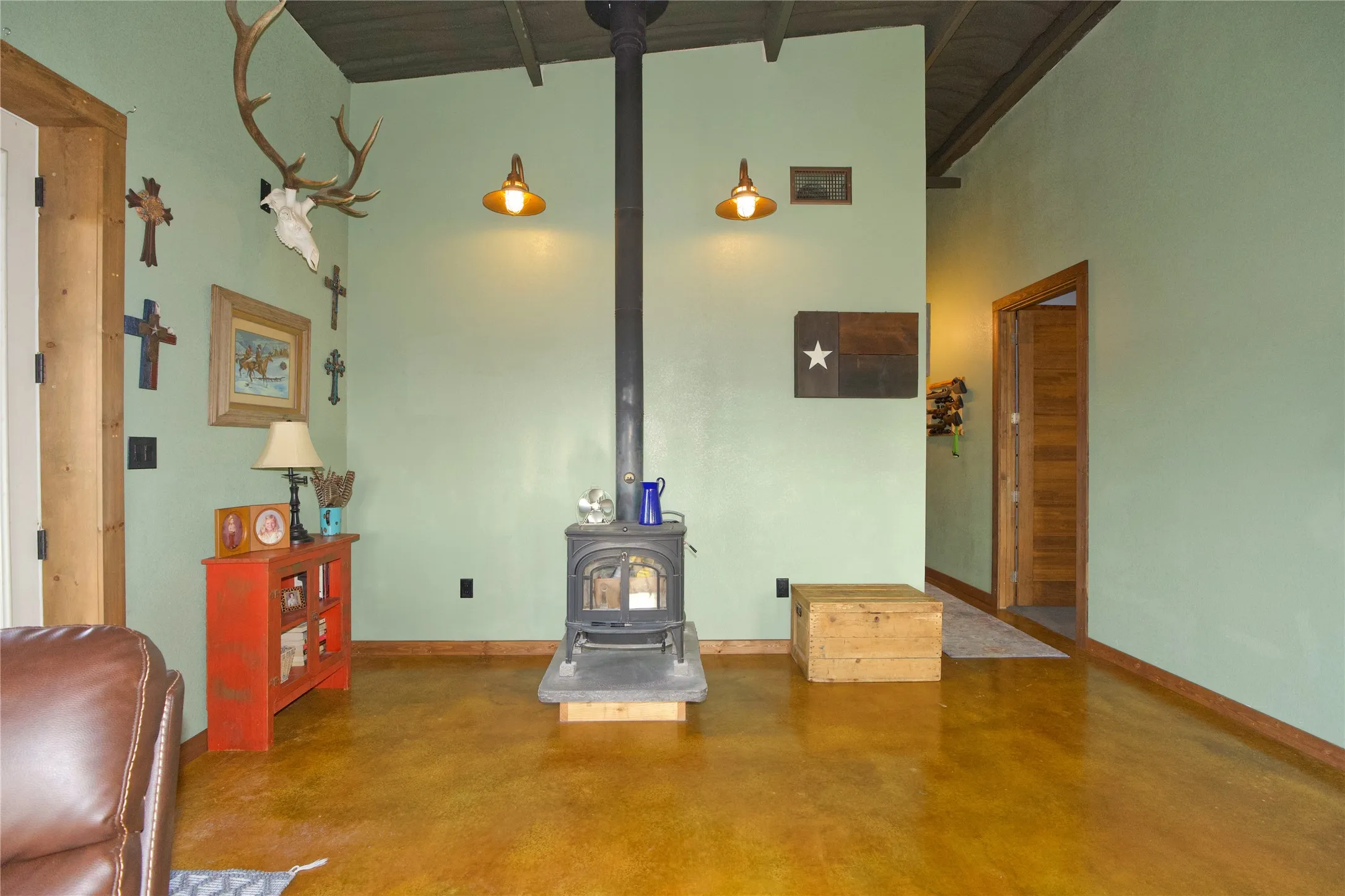 Single Family Residence For Sale in Montague County , 473 May Road, Nocona, Texas 76255, 2 Bedroom, 2 Bathroom, 2 Garage spaces, 1,655 Sqft, built in 2020, mls#21340203, Real Estate Agent in Nocona, Homes For Sale in Montague county, Homes For Sale in Nocona, Realtor in Nocona Texas, Real Estate Brokerage Independent Realty Texas, Luminita Cordes Realtor