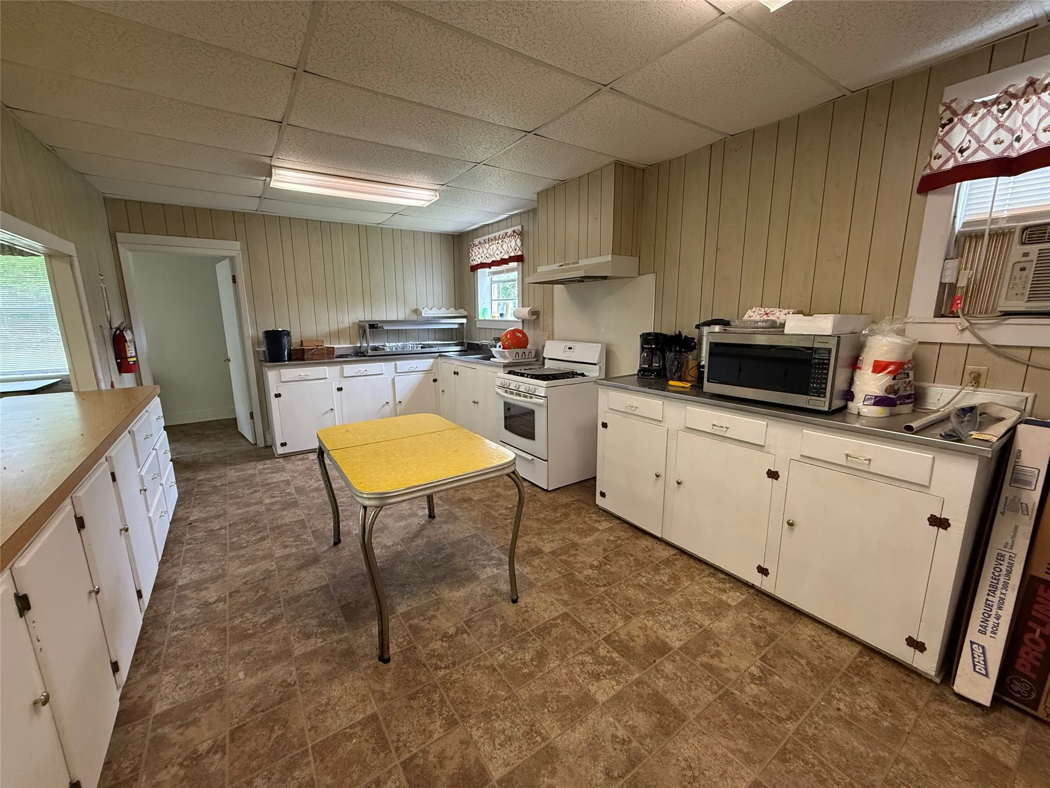 Business For Sale in Wood County , 288 County Road 3650, Hawkins, Texas 75765, 0, 0, Garage spaces, 0 Sqft, built in 2007, Price $495,000, mls#21342527, Real Estate Agent in Hawkins, Homes For Sale in Wood county, Homes For Sale in Hawkins, Realtor in Hawkins Texas, Real Estate Brokerage Independent Realty Texas, Luminita Cordes Realtor
