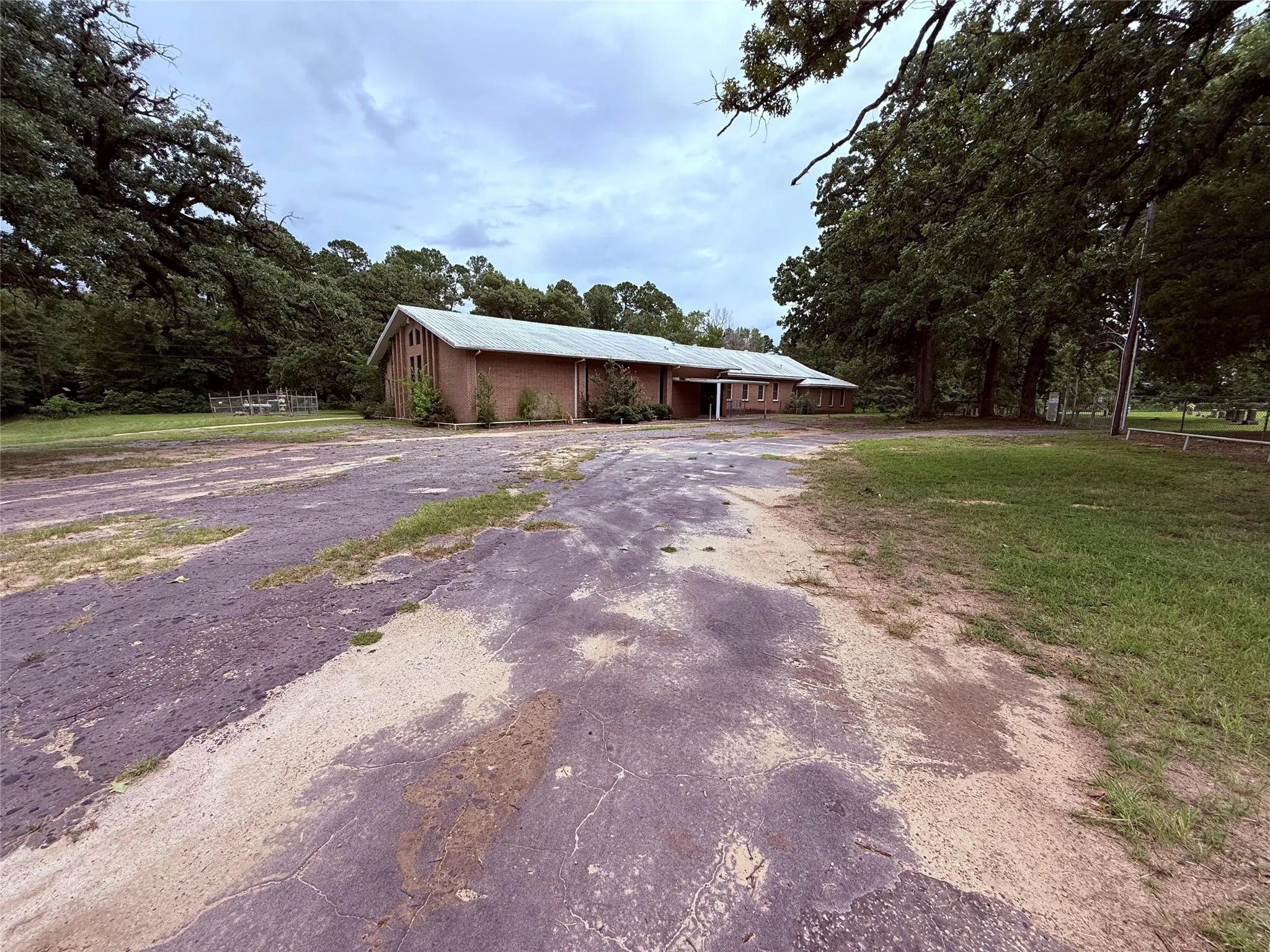Business For Sale in Wood County , 288 County Road 3650, Hawkins, Texas 75765, 0, 0, Garage spaces, 0 Sqft, built in 2007, Price $495,000, mls#21342527, Real Estate Agent in Hawkins, Homes For Sale in Wood county, Homes For Sale in Hawkins, Realtor in Hawkins Texas, Real Estate Brokerage Independent Realty Texas, Luminita Cordes Realtor