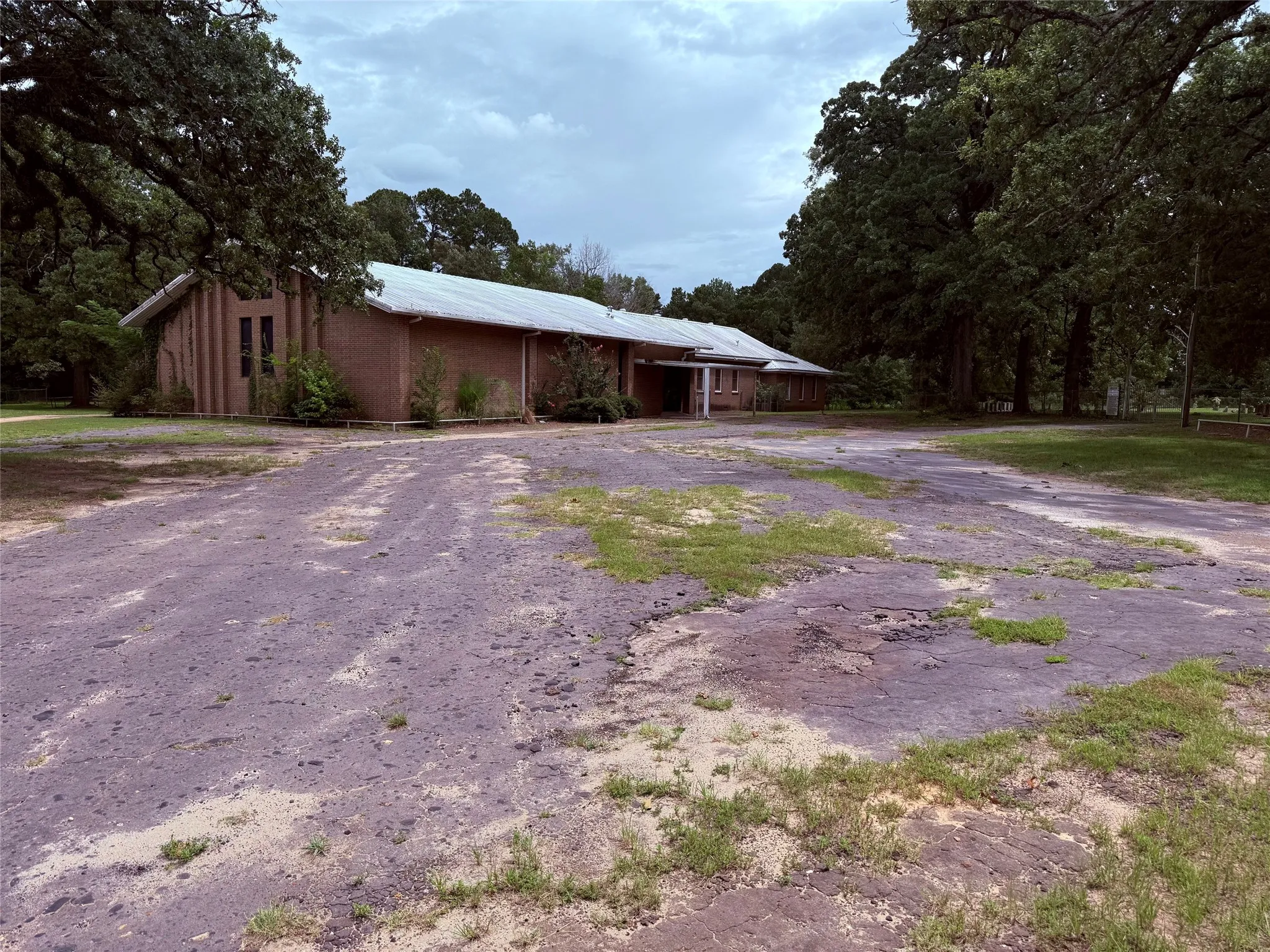 Business For Sale in Wood County , 288 County Road 3650, Hawkins, Texas 75765, 0, 0, Garage spaces, 0 Sqft, built in 2007, Price $495,000, mls#21342527, Real Estate Agent in Hawkins, Homes For Sale in Wood county, Homes For Sale in Hawkins, Realtor in Hawkins Texas, Real Estate Brokerage Independent Realty Texas, Luminita Cordes Realtor