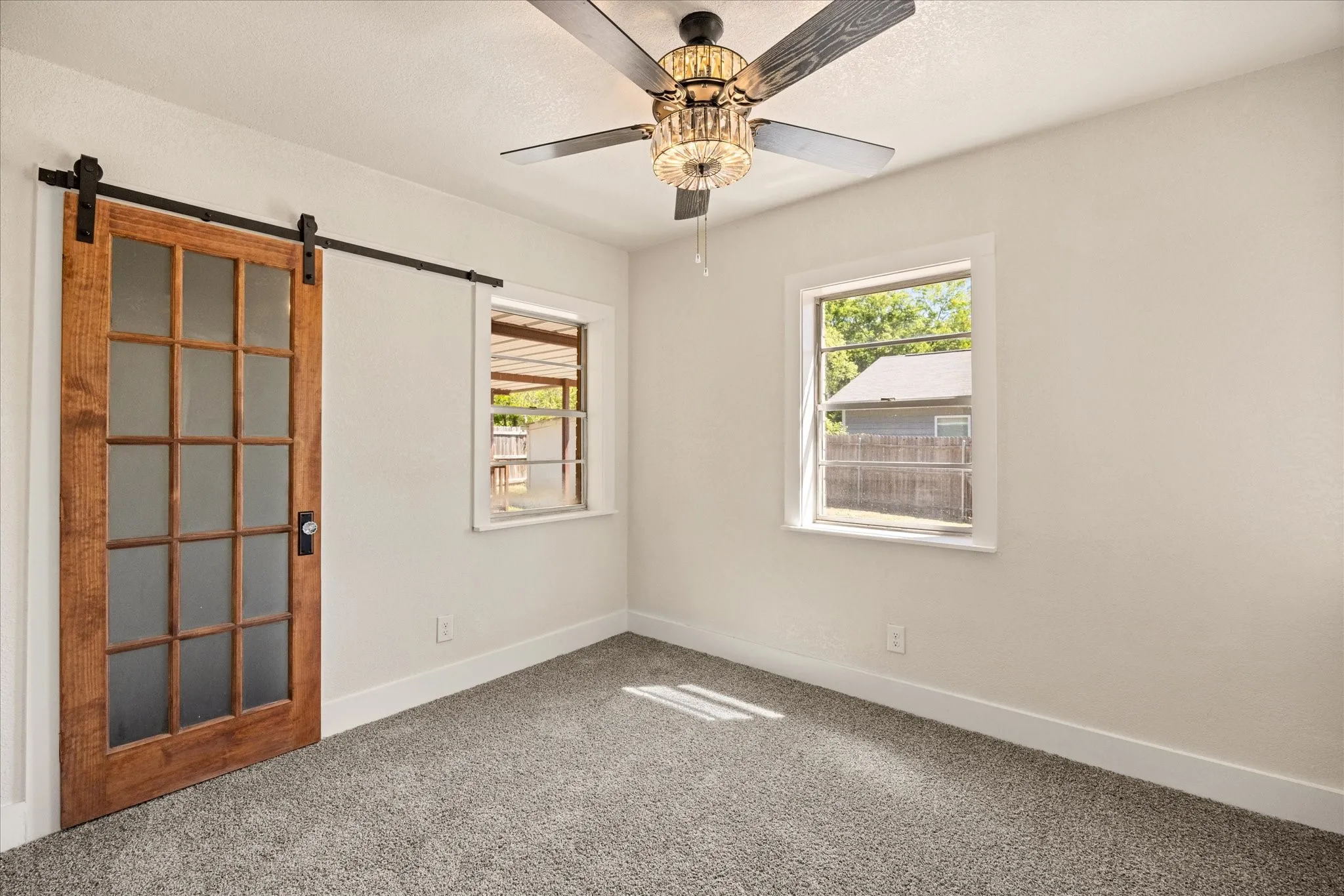 Single Family Residence For Rent in Parker County , 201 E 3rd Street, Weatherford, Texas 76086, 3 Bedrooms, 2 Bathrooms, Garage spaces, 1,233 Sqft, built in 0, Price $2,200, mls#21342697, Real Estate Agent in Weatherford, Homes For Rent in Parker county, Homes For Rent in Weatherford, Realtor in Weatherford Texas, Real Estate Brokerage Independent Realty Texas, Luminita Cordes Realtor