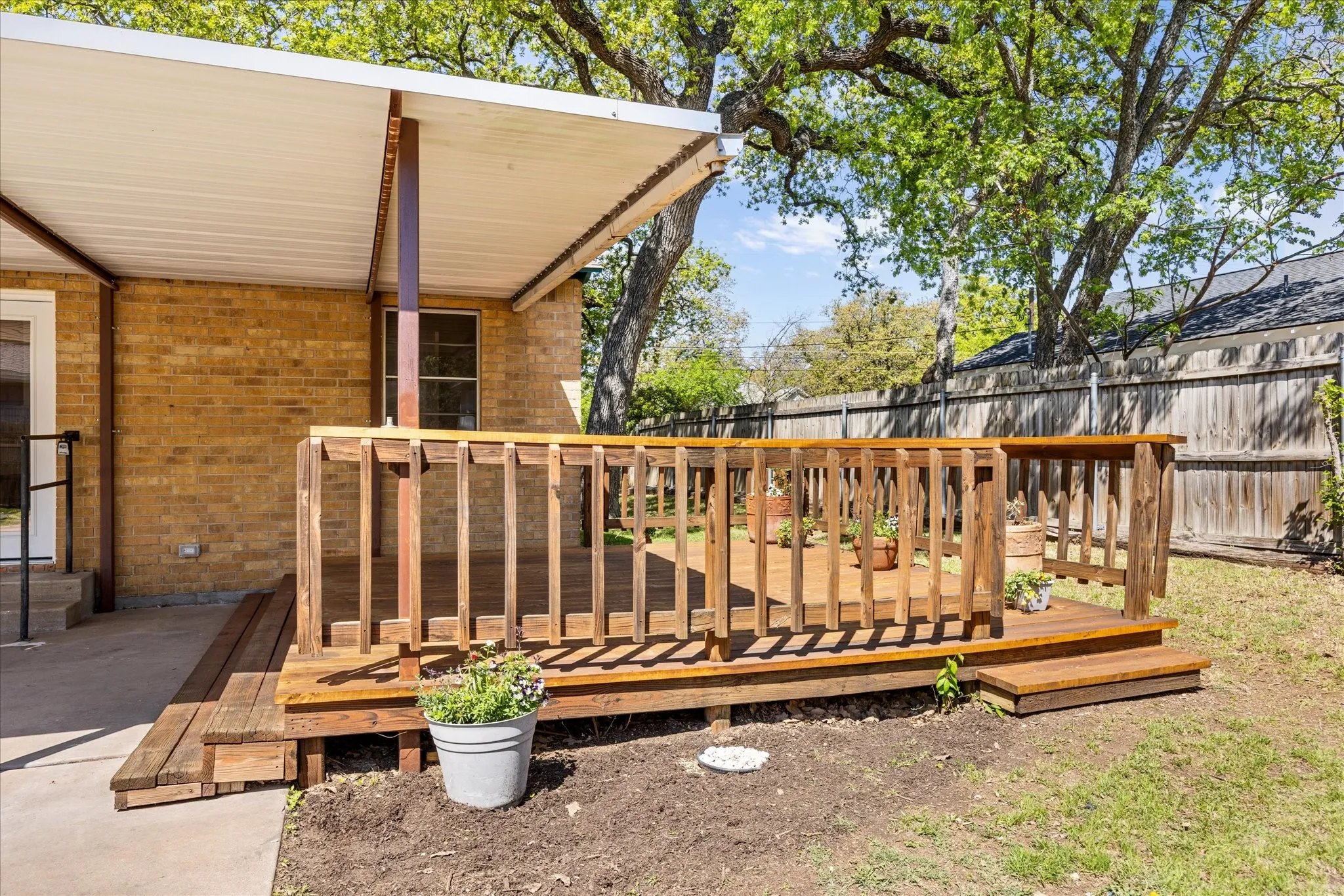 Single Family Residence For Rent in Parker County , 201 E 3rd Street, Weatherford, Texas 76086, 3 Bedrooms, 2 Bathrooms, Garage spaces, 1,233 Sqft, built in 0, Price $2,200, mls#21342697, Real Estate Agent in Weatherford, Homes For Rent in Parker county, Homes For Rent in Weatherford, Realtor in Weatherford Texas, Real Estate Brokerage Independent Realty Texas, Luminita Cordes Realtor