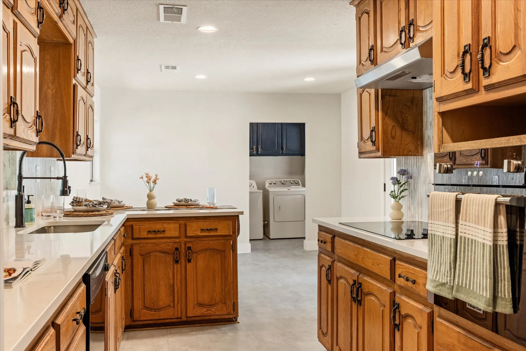 Single Family Residence For Rent in Parker County , 201 E 3rd Street, Weatherford, Texas 76086, 3 Bedrooms, 2 Bathrooms, Garage spaces, 1,233 Sqft, built in 0, Price $2,200, mls#21342697, Real Estate Agent in Weatherford, Homes For Rent in Parker county, Homes For Rent in Weatherford, Realtor in Weatherford Texas, Real Estate Brokerage Independent Realty Texas, Luminita Cordes Realtor