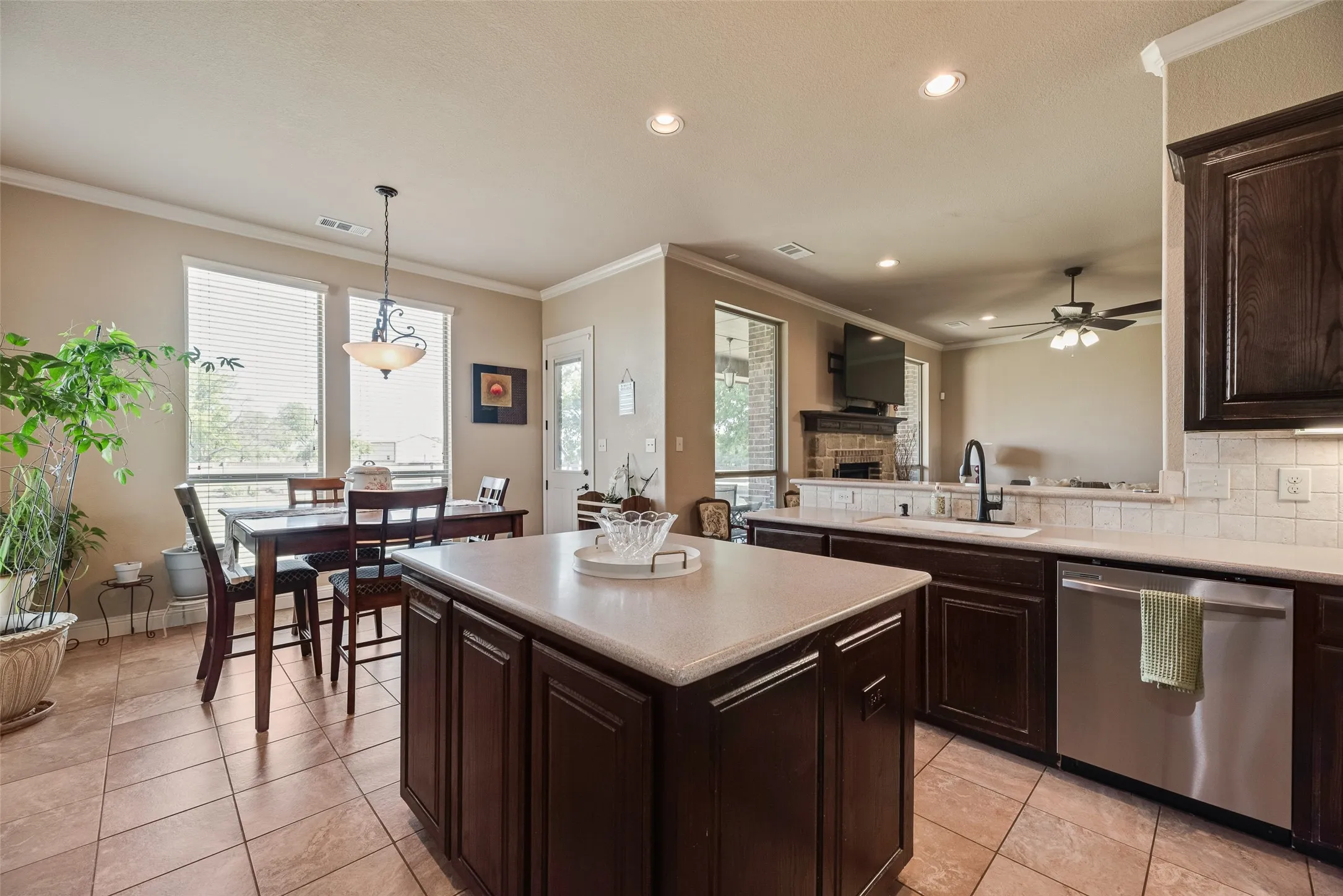 Single Family Residence For Sale in Rockwall County , 1127 Sonora Court, Royse City, Texas 75189, 4 Bedroom, 3 Bathroom, 2 Garage spaces, 2,884 Sqft, built in 2013, mls#21329605, Real Estate Agent in Royse City, Homes For Sale in Rockwall county, Homes For Sale in Royse City, Realtor in Royse City Texas, Real Estate Brokerage Independent Realty Texas, Luminita Cordes Realtor