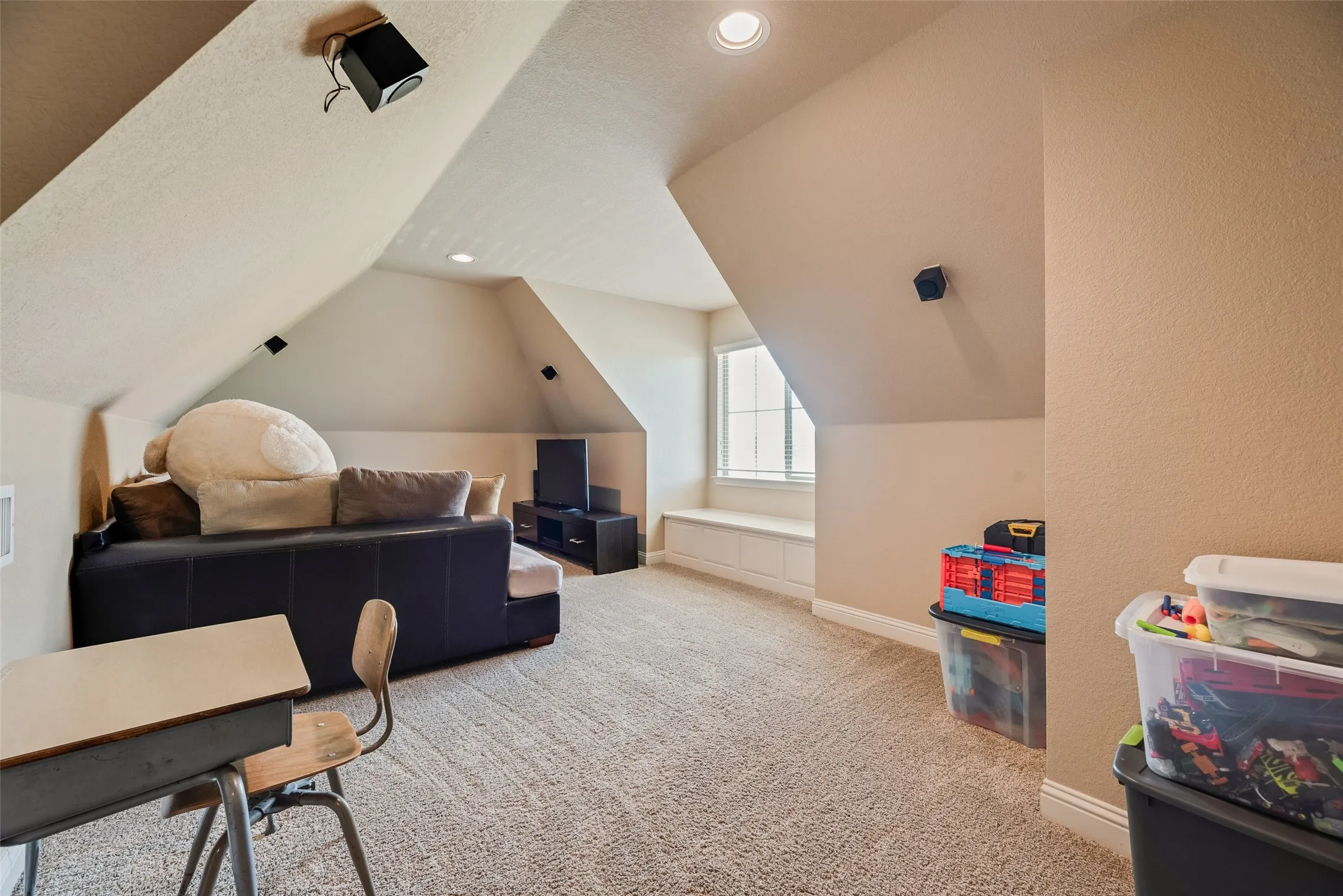 Single Family Residence For Sale in Rockwall County , 1127 Sonora Court, Royse City, Texas 75189, 4 Bedroom, 3 Bathroom, 2 Garage spaces, 2,884 Sqft, built in 2013, mls#21329605, Real Estate Agent in Royse City, Homes For Sale in Rockwall county, Homes For Sale in Royse City, Realtor in Royse City Texas, Real Estate Brokerage Independent Realty Texas, Luminita Cordes Realtor