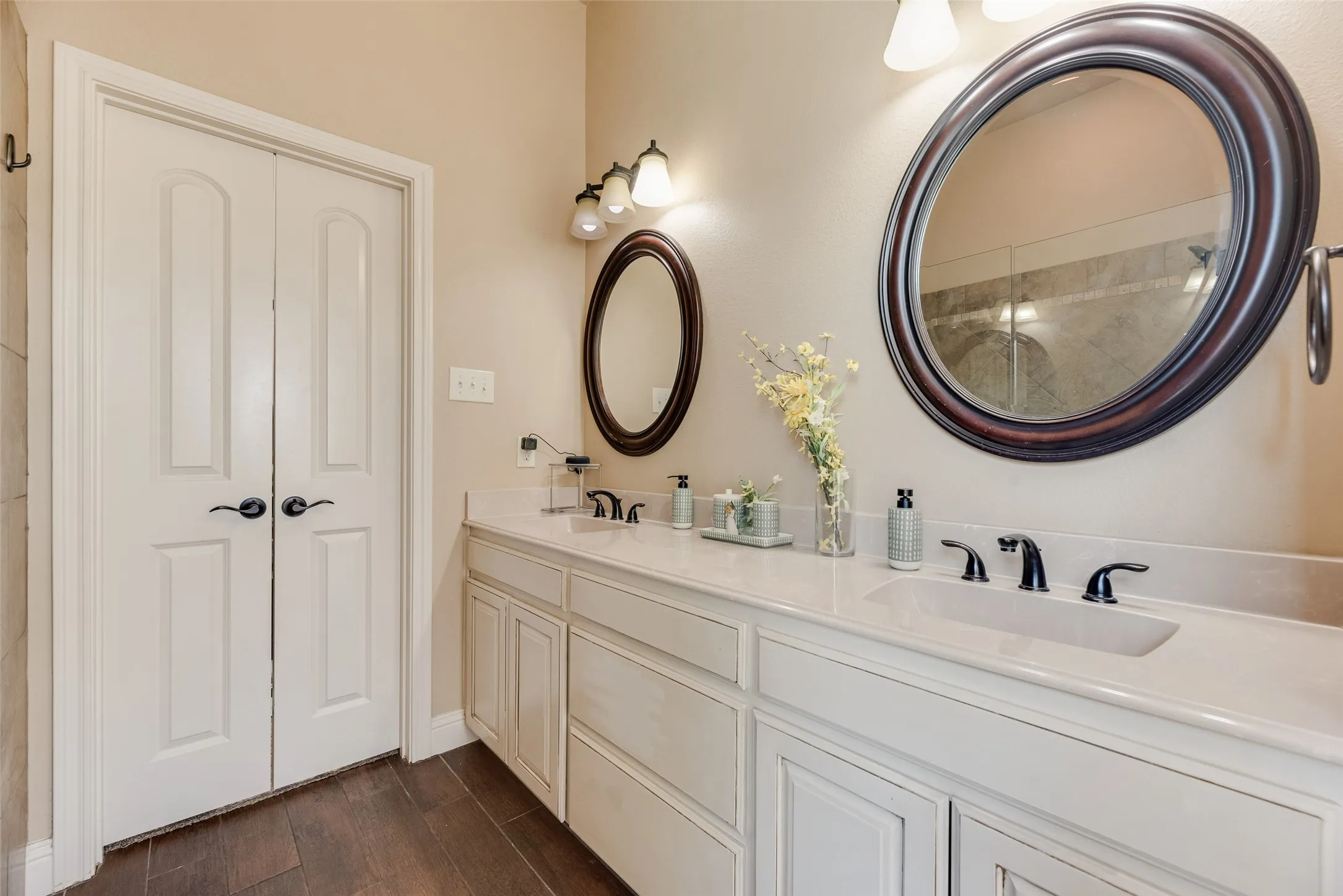 Single Family Residence For Sale in Rockwall County , 1127 Sonora Court, Royse City, Texas 75189, 4 Bedroom, 3 Bathroom, 2 Garage spaces, 2,884 Sqft, built in 2013, mls#21329605, Real Estate Agent in Royse City, Homes For Sale in Rockwall county, Homes For Sale in Royse City, Realtor in Royse City Texas, Real Estate Brokerage Independent Realty Texas, Luminita Cordes Realtor