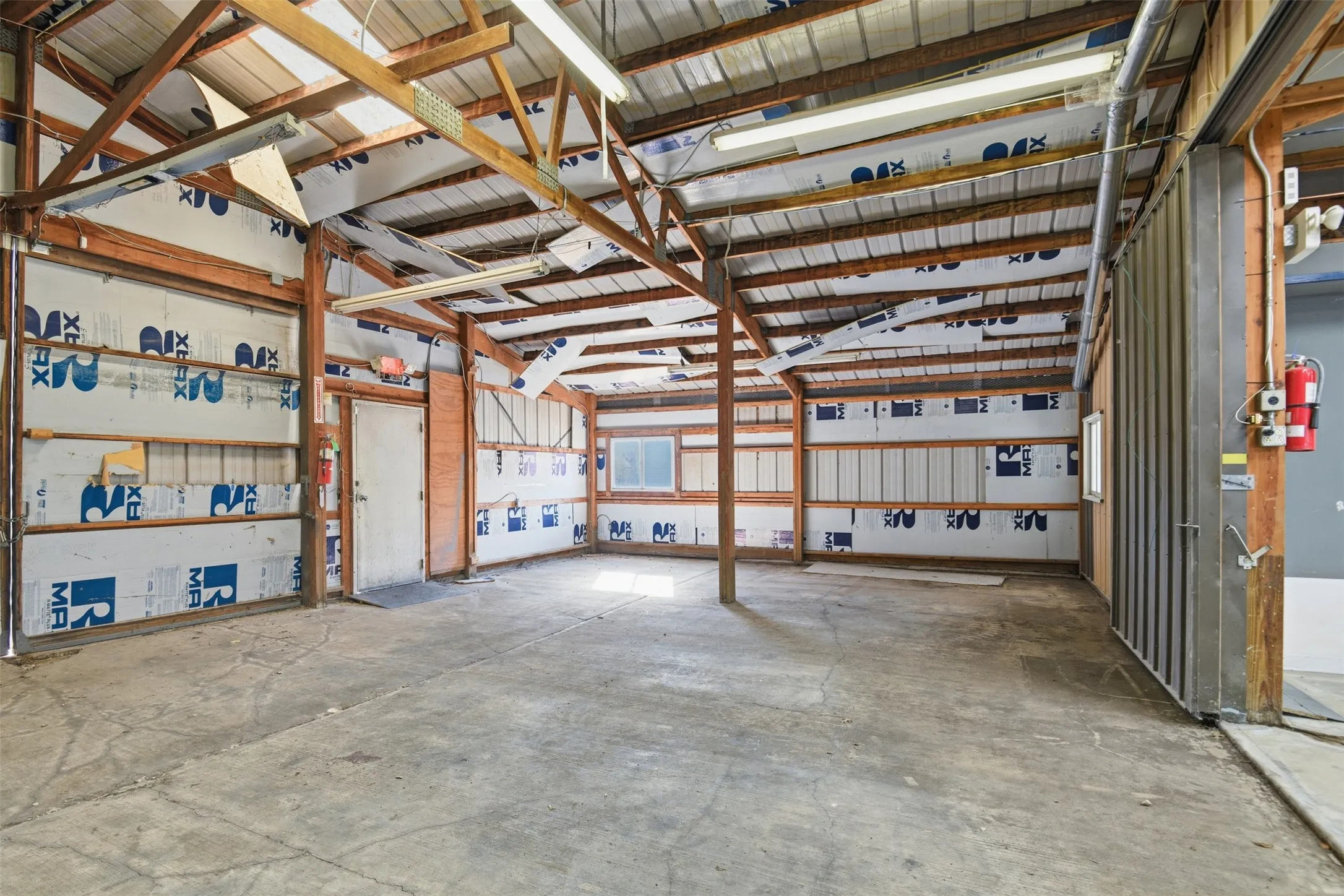 Industrial For Rent in Collin County , 5427 FM 546, Princeton, Texas 75407, 0, 0, Garage spaces, 22,000 Sqft, built in 1995, mls#21342572, Real Estate Agent in Princeton, Homes For Rent in Collin county, Homes For Rent in Princeton, Realtor in Princeton Texas, Real Estate Brokerage Independent Realty Texas, Luminita Cordes Realtor