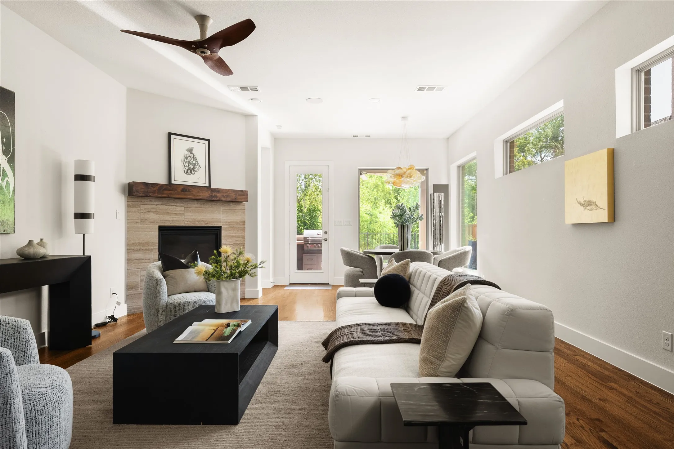 Single Family Residence For Sale in Collin County , 536 Shoreline Street, Plano, Texas 75075, 4 Bedroom, 4 Bathroom, 2 Garage spaces, 3,301 Sqft, built in 2019, mls#21342305, Real Estate Agent in Plano, Homes For Sale in Collin county, Homes For Sale in Plano, Realtor in Plano Texas, Real Estate Brokerage Independent Realty Texas, Luminita Cordes Realtor