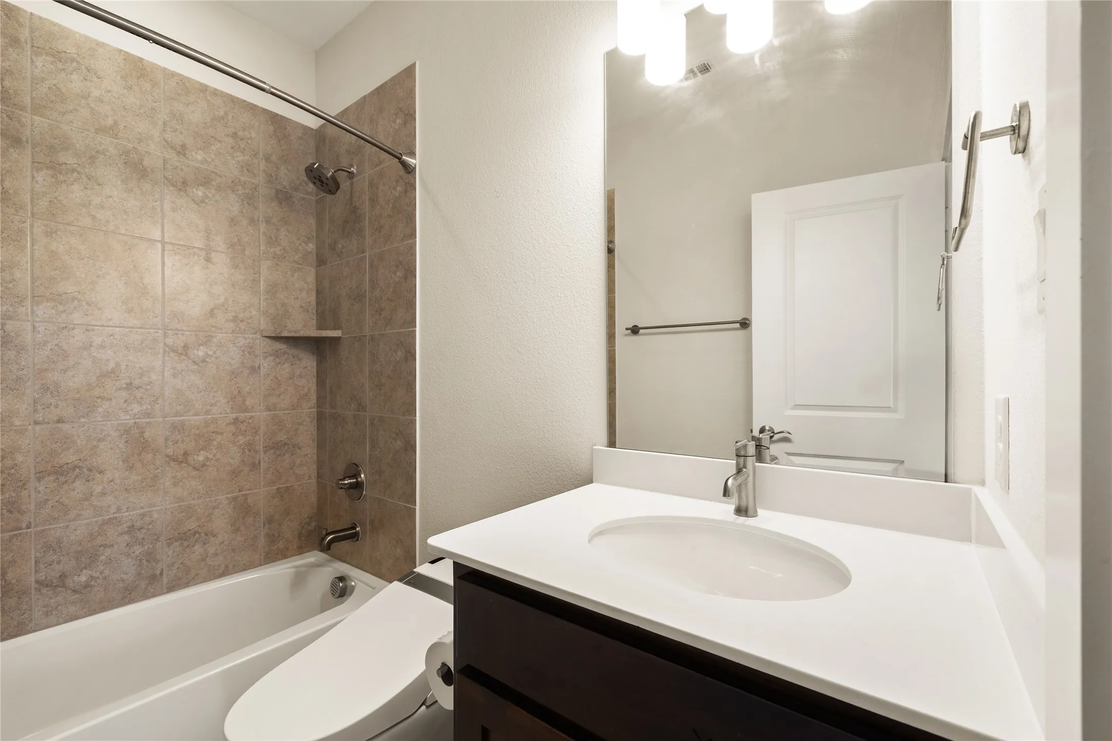 Single Family Residence For Sale in Collin County , 536 Shoreline Street, Plano, Texas 75075, 4 Bedroom, 4 Bathroom, 2 Garage spaces, 3,301 Sqft, built in 2019, mls#21342305, Real Estate Agent in Plano, Homes For Sale in Collin county, Homes For Sale in Plano, Realtor in Plano Texas, Real Estate Brokerage Independent Realty Texas, Luminita Cordes Realtor