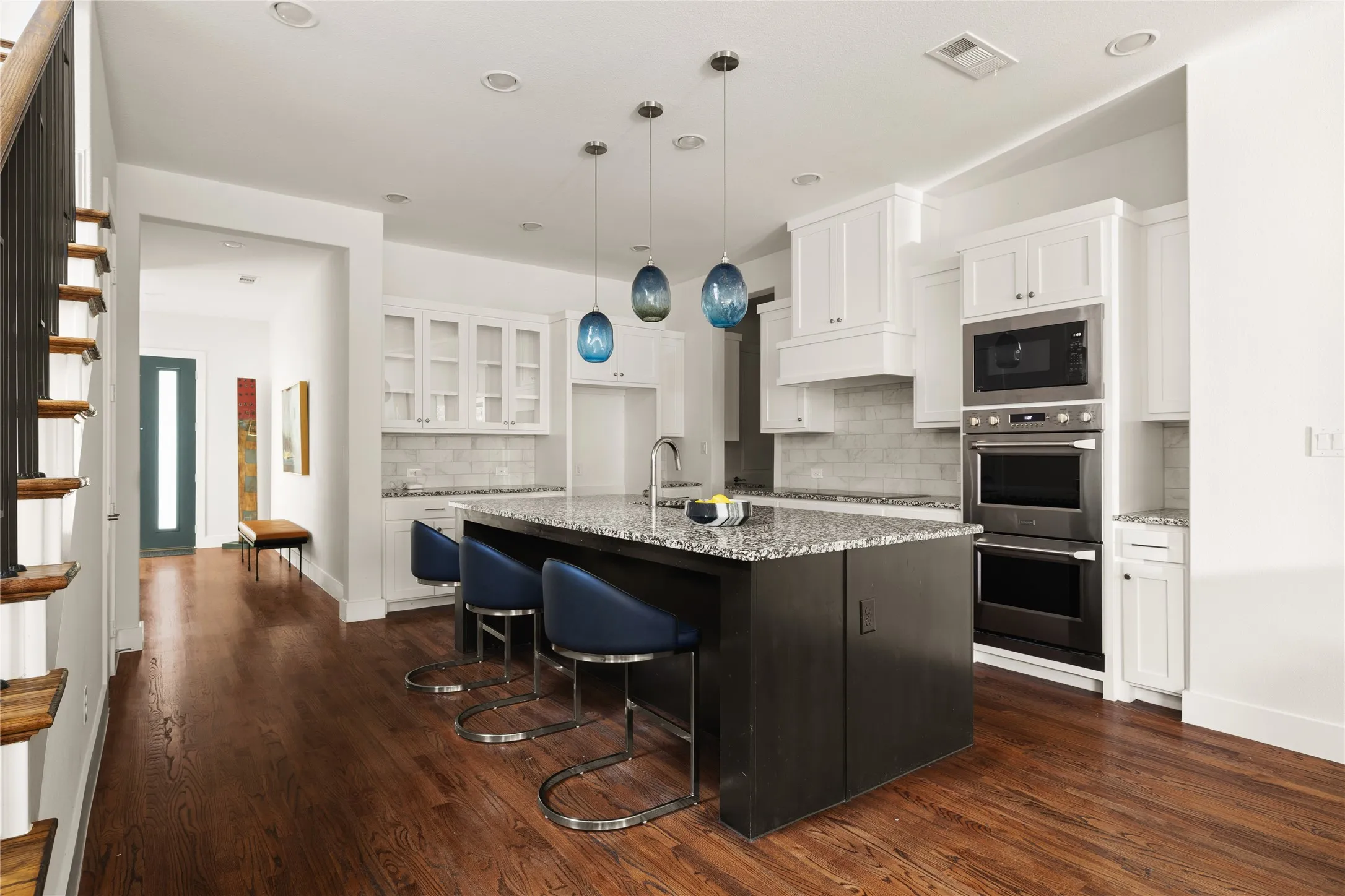 Single Family Residence For Sale in Collin County , 536 Shoreline Street, Plano, Texas 75075, 4 Bedroom, 4 Bathroom, 2 Garage spaces, 3,301 Sqft, built in 2019, mls#21342305, Real Estate Agent in Plano, Homes For Sale in Collin county, Homes For Sale in Plano, Realtor in Plano Texas, Real Estate Brokerage Independent Realty Texas, Luminita Cordes Realtor