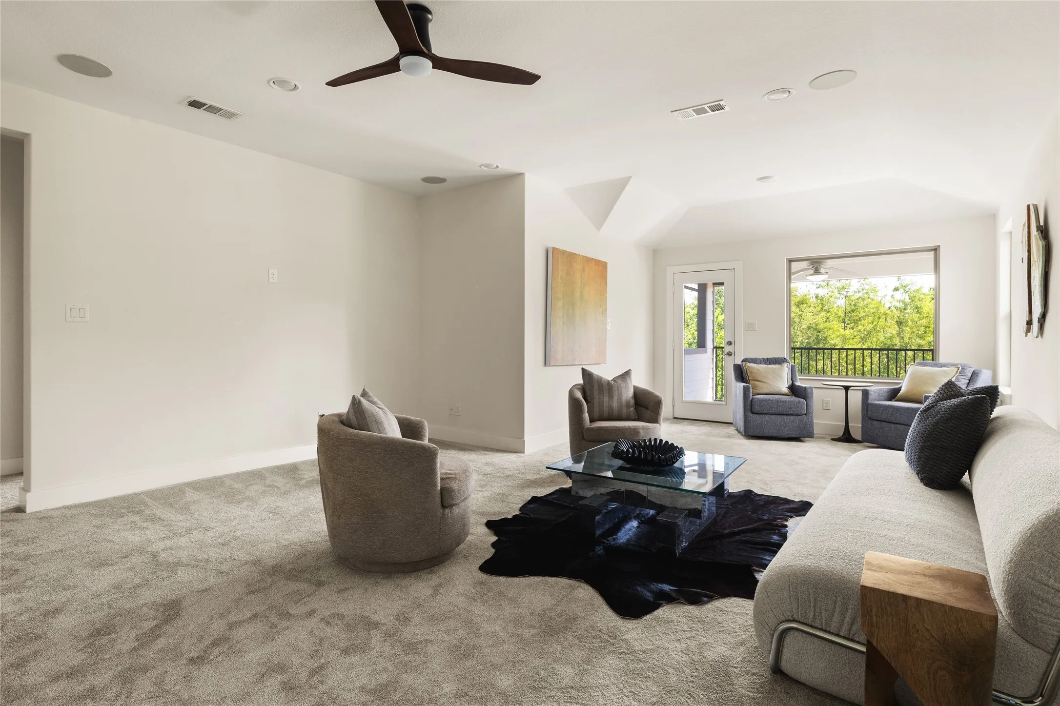 Single Family Residence For Sale in Collin County , 536 Shoreline Street, Plano, Texas 75075, 4 Bedroom, 4 Bathroom, 2 Garage spaces, 3,301 Sqft, built in 2019, mls#21342305, Real Estate Agent in Plano, Homes For Sale in Collin county, Homes For Sale in Plano, Realtor in Plano Texas, Real Estate Brokerage Independent Realty Texas, Luminita Cordes Realtor