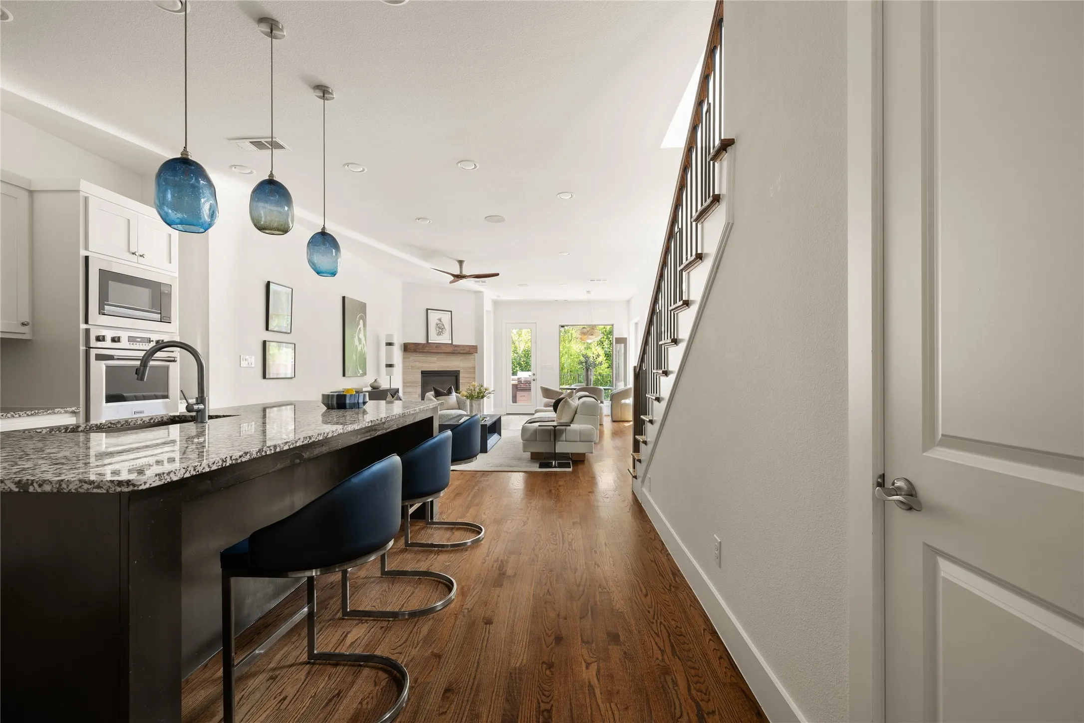 Single Family Residence For Sale in Collin County , 536 Shoreline Street, Plano, Texas 75075, 4 Bedroom, 4 Bathroom, 2 Garage spaces, 3,301 Sqft, built in 2019, mls#21342305, Real Estate Agent in Plano, Homes For Sale in Collin county, Homes For Sale in Plano, Realtor in Plano Texas, Real Estate Brokerage Independent Realty Texas, Luminita Cordes Realtor
