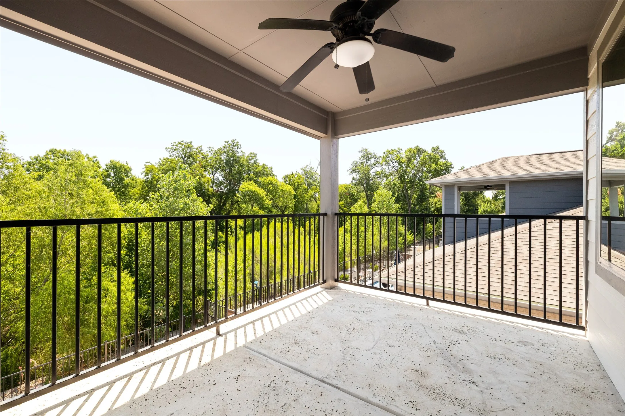 Single Family Residence For Sale in Collin County , 536 Shoreline Street, Plano, Texas 75075, 4 Bedroom, 4 Bathroom, 2 Garage spaces, 3,301 Sqft, built in 2019, mls#21342305, Real Estate Agent in Plano, Homes For Sale in Collin county, Homes For Sale in Plano, Realtor in Plano Texas, Real Estate Brokerage Independent Realty Texas, Luminita Cordes Realtor