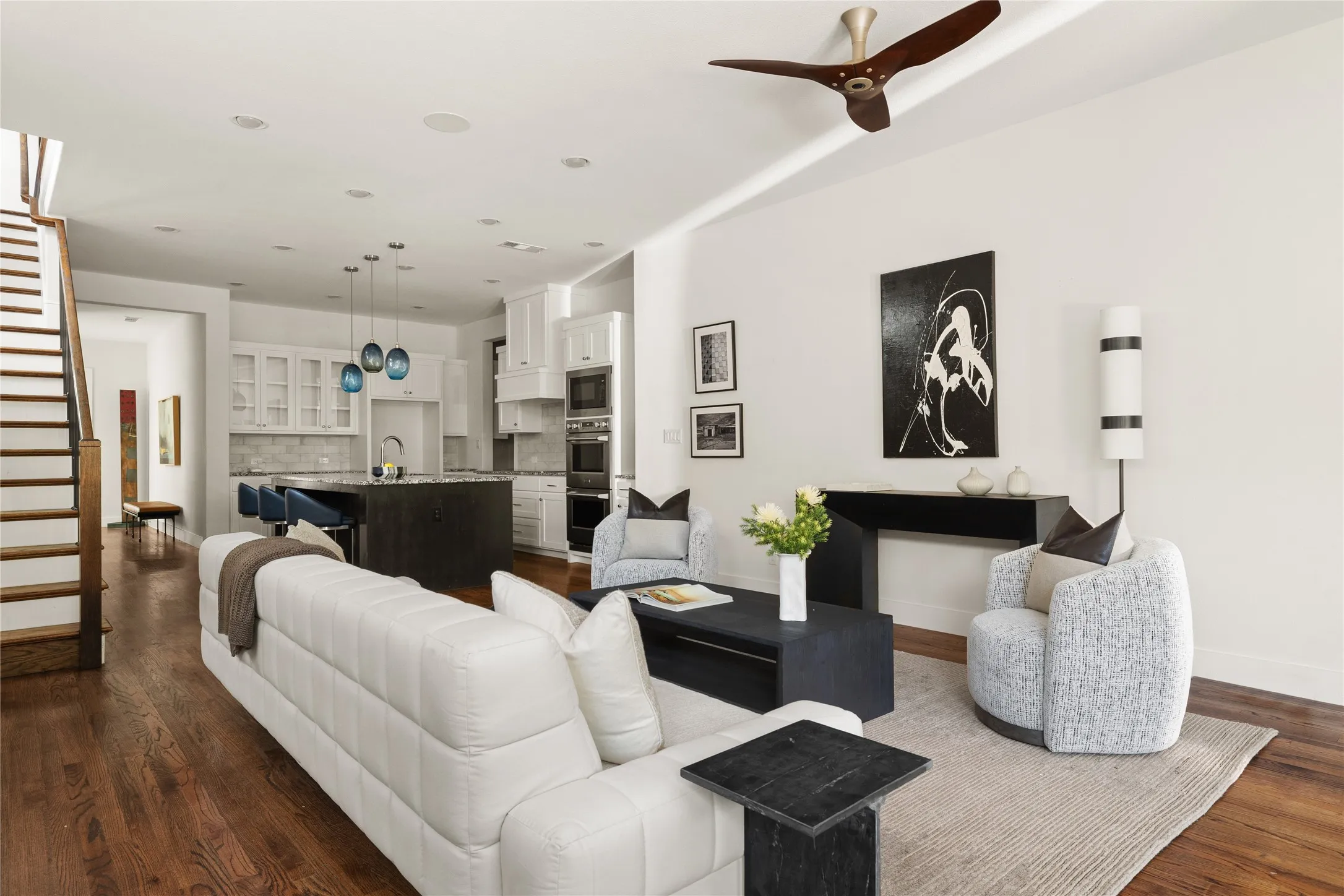 Single Family Residence For Sale in Collin County , 536 Shoreline Street, Plano, Texas 75075, 4 Bedroom, 4 Bathroom, 2 Garage spaces, 3,301 Sqft, built in 2019, mls#21342305, Real Estate Agent in Plano, Homes For Sale in Collin county, Homes For Sale in Plano, Realtor in Plano Texas, Real Estate Brokerage Independent Realty Texas, Luminita Cordes Realtor