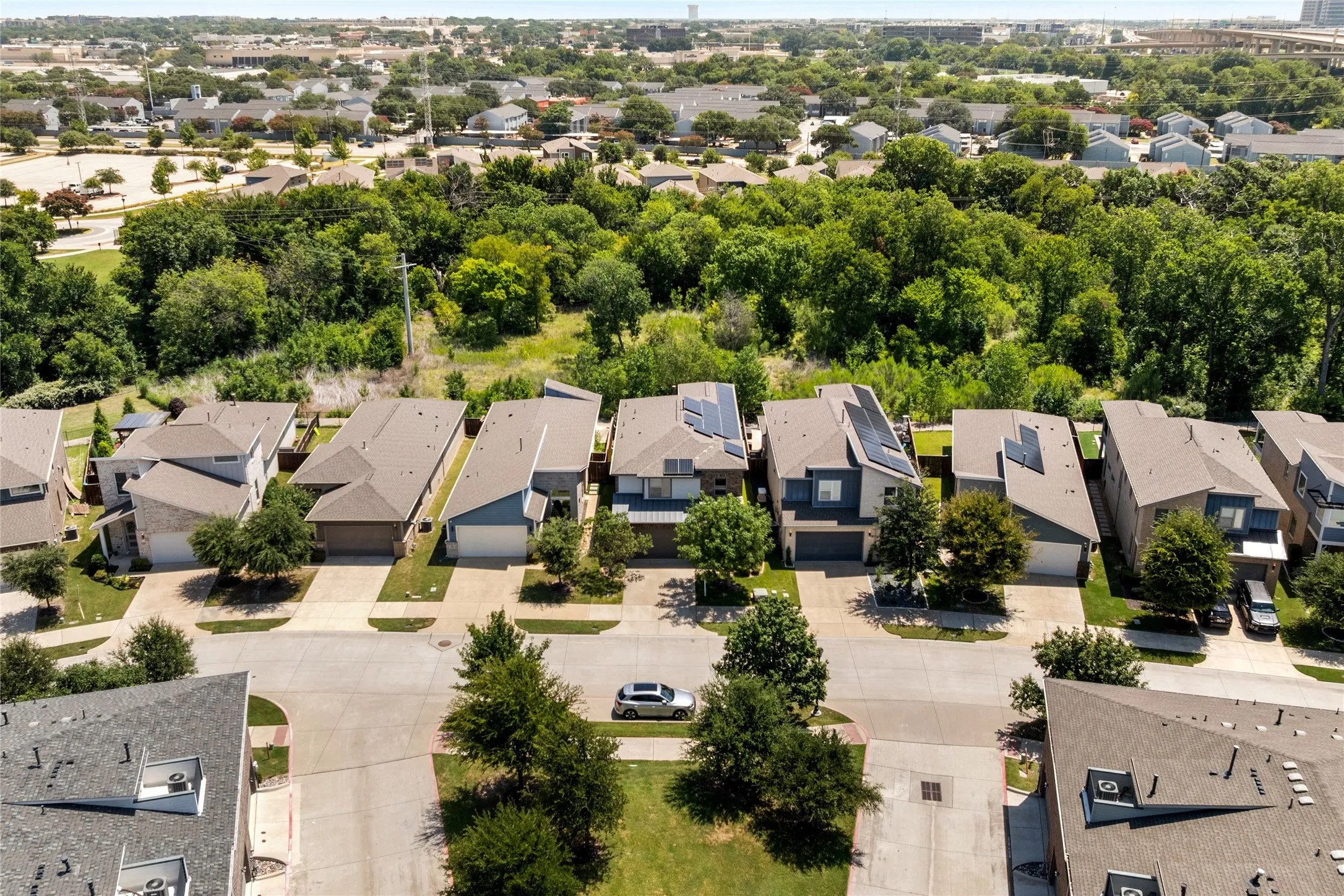 Single Family Residence For Sale in Collin County , 536 Shoreline Street, Plano, Texas 75075, 4 Bedroom, 4 Bathroom, 2 Garage spaces, 3,301 Sqft, built in 2019, mls#21342305, Real Estate Agent in Plano, Homes For Sale in Collin county, Homes For Sale in Plano, Realtor in Plano Texas, Real Estate Brokerage Independent Realty Texas, Luminita Cordes Realtor
