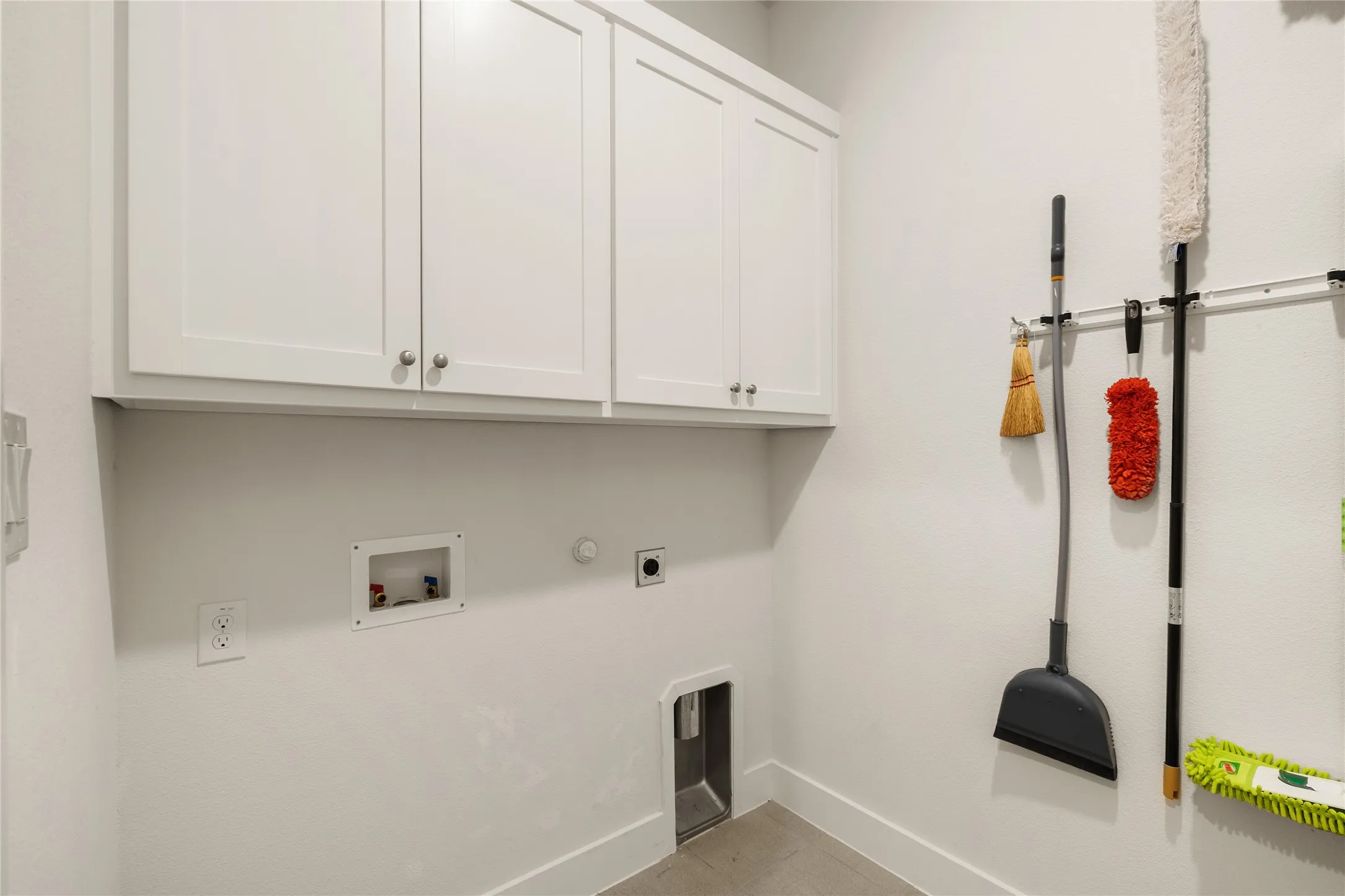 Single Family Residence For Sale in Collin County , 536 Shoreline Street, Plano, Texas 75075, 4 Bedroom, 4 Bathroom, 2 Garage spaces, 3,301 Sqft, built in 2019, mls#21342305, Real Estate Agent in Plano, Homes For Sale in Collin county, Homes For Sale in Plano, Realtor in Plano Texas, Real Estate Brokerage Independent Realty Texas, Luminita Cordes Realtor