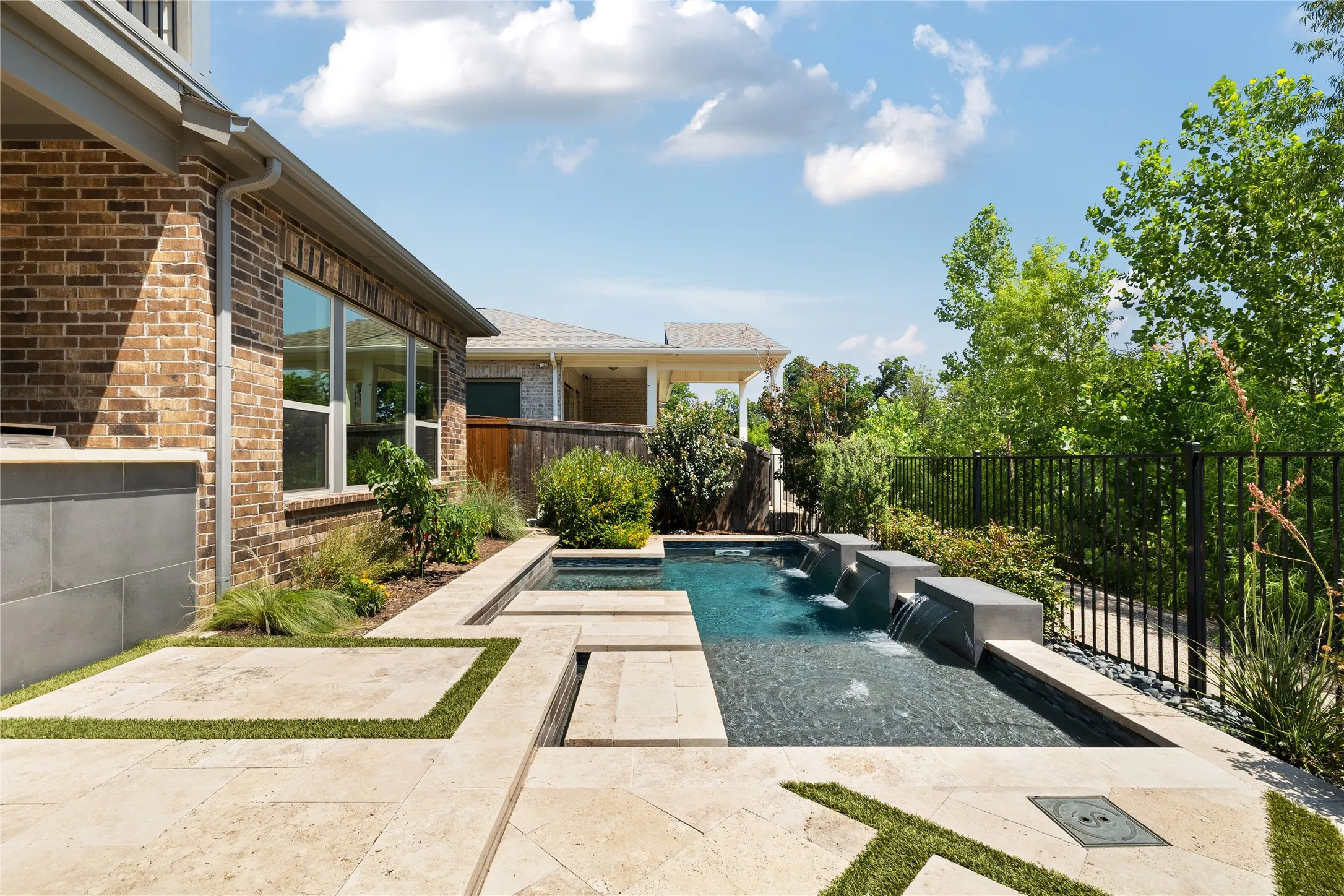 Single Family Residence For Sale in Collin County , 536 Shoreline Street, Plano, Texas 75075, 4 Bedroom, 4 Bathroom, 2 Garage spaces, 3,301 Sqft, built in 2019, mls#21342305, Real Estate Agent in Plano, Homes For Sale in Collin county, Homes For Sale in Plano, Realtor in Plano Texas, Real Estate Brokerage Independent Realty Texas, Luminita Cordes Realtor