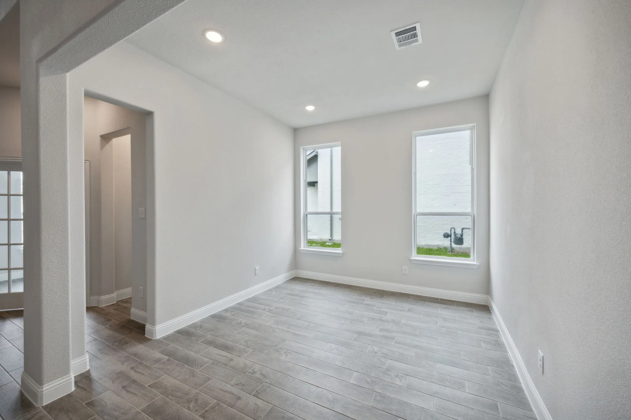 Single Family Residence For Sale in Collin County , 717 Rusty Spurs Place, Weston, Texas 75009, 5 Bedroom, 5 Bathroom, 2 Garage spaces, 3,695 Sqft, built in 2023, mls#21342723, Real Estate Agent in Weston, Homes For Sale in Collin county, Homes For Sale in Weston, Realtor in Weston Texas, Real Estate Brokerage Independent Realty Texas, Luminita Cordes Realtor