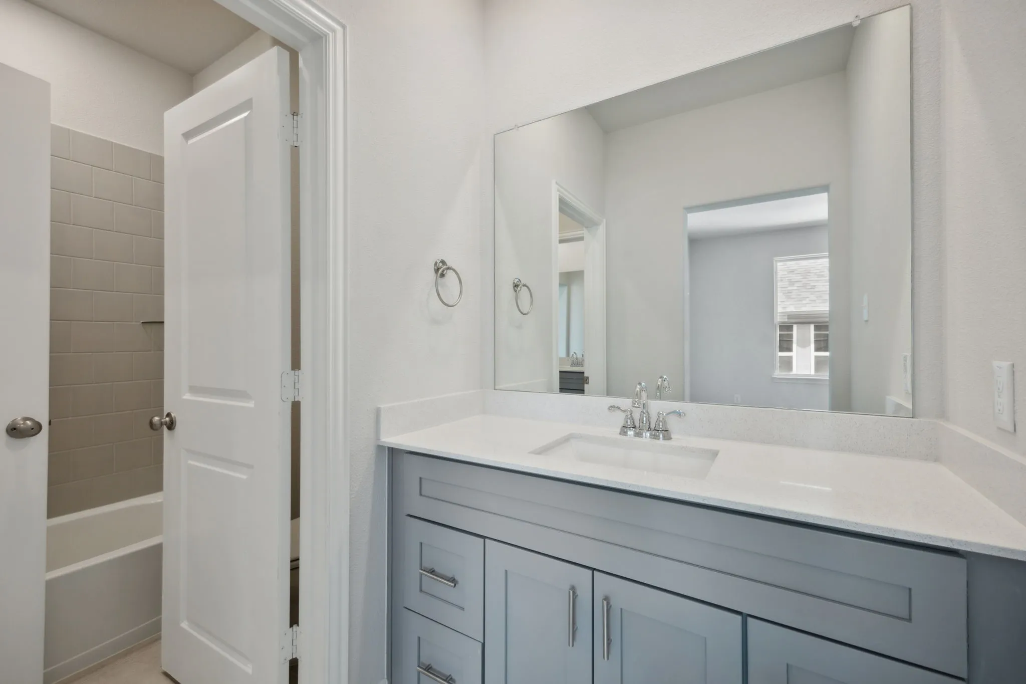 Single Family Residence For Sale in Collin County , 717 Rusty Spurs Place, Weston, Texas 75009, 5 Bedroom, 5 Bathroom, 2 Garage spaces, 3,695 Sqft, built in 2023, mls#21342723, Real Estate Agent in Weston, Homes For Sale in Collin county, Homes For Sale in Weston, Realtor in Weston Texas, Real Estate Brokerage Independent Realty Texas, Luminita Cordes Realtor
