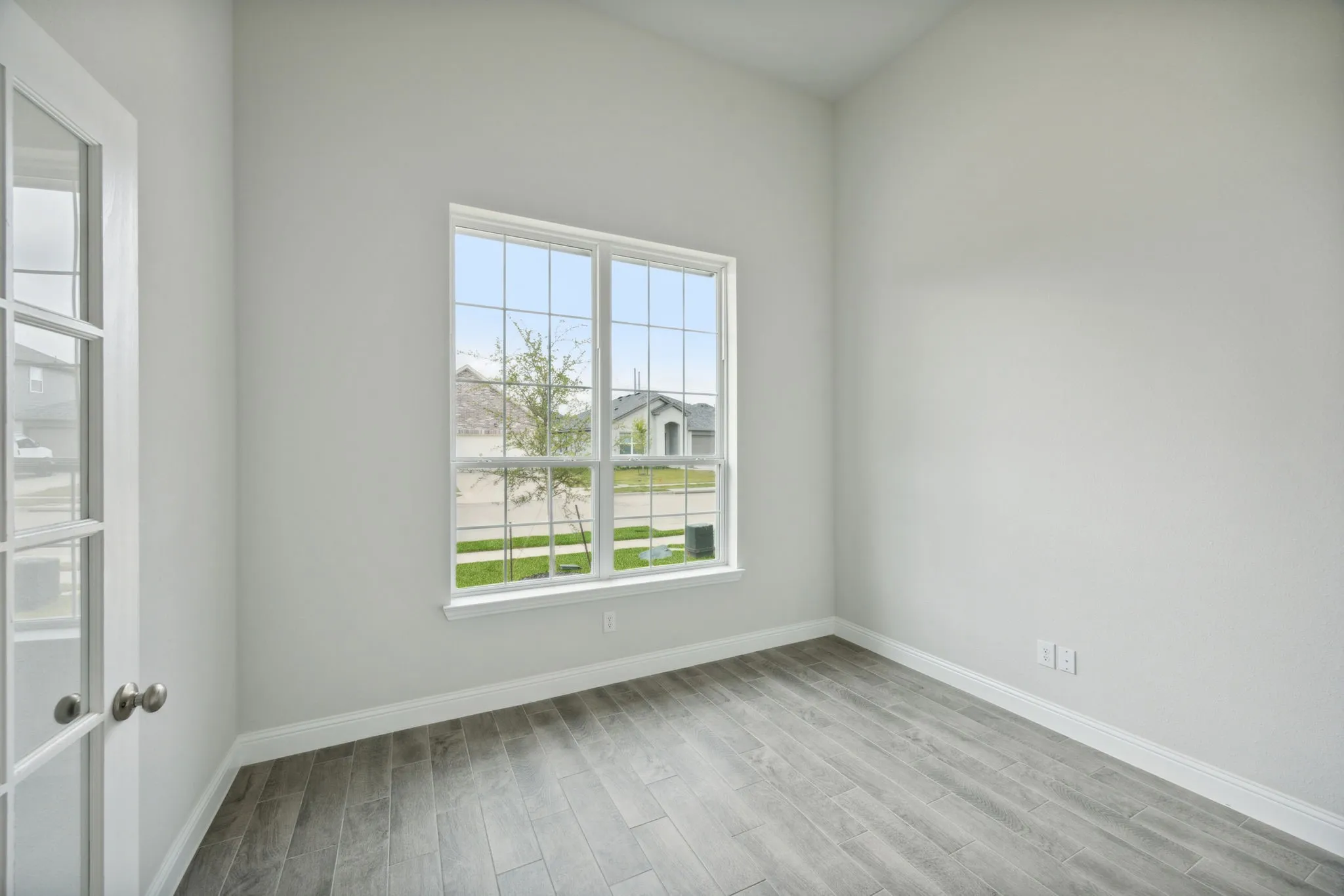 Single Family Residence For Sale in Collin County , 717 Rusty Spurs Place, Weston, Texas 75009, 5 Bedroom, 5 Bathroom, 2 Garage spaces, 3,695 Sqft, built in 2023, mls#21342723, Real Estate Agent in Weston, Homes For Sale in Collin county, Homes For Sale in Weston, Realtor in Weston Texas, Real Estate Brokerage Independent Realty Texas, Luminita Cordes Realtor