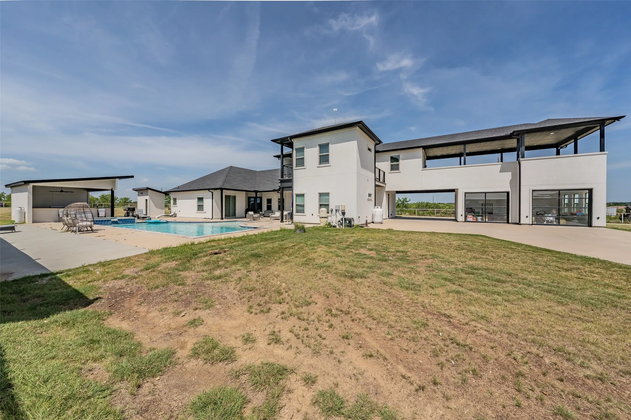 Single Family Residence For Sale in Johnson County , 616 County Road 903, Cleburne, Texas 76033, 5 Bedroom, 6 Bathroom, 2 Garage spaces, 3,200 Sqft, built in 2020, mls#21342728, Real Estate Agent in Cleburne, Homes For Sale in Johnson county, Homes For Sale in Cleburne, Realtor in Cleburne Texas, Real Estate Brokerage Independent Realty Texas, Luminita Cordes Realtor