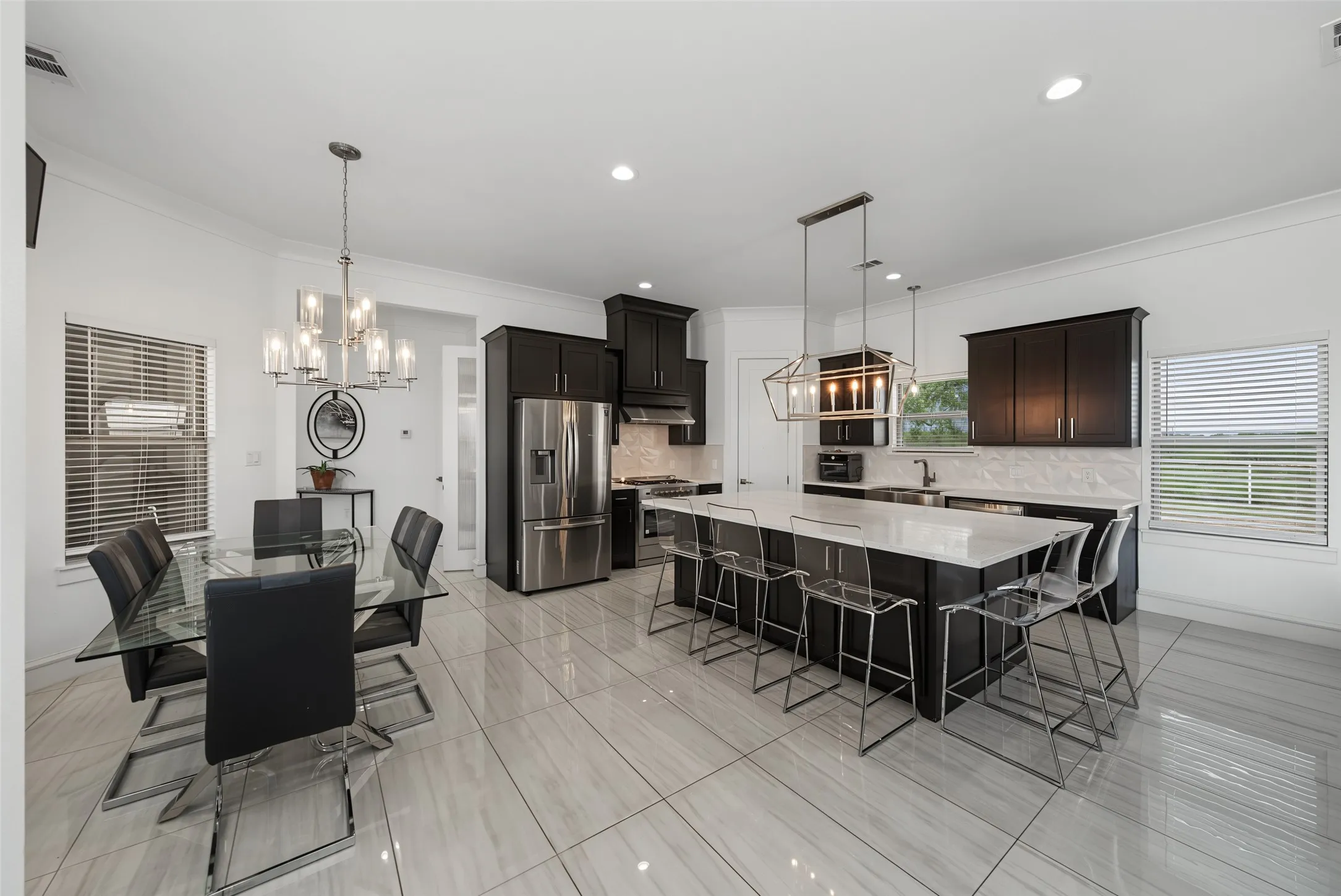 Single Family Residence For Sale in Johnson County , 616 County Road 903, Cleburne, Texas 76033, 5 Bedroom, 6 Bathroom, 2 Garage spaces, 3,200 Sqft, built in 2020, mls#21342728, Real Estate Agent in Cleburne, Homes For Sale in Johnson county, Homes For Sale in Cleburne, Realtor in Cleburne Texas, Real Estate Brokerage Independent Realty Texas, Luminita Cordes Realtor