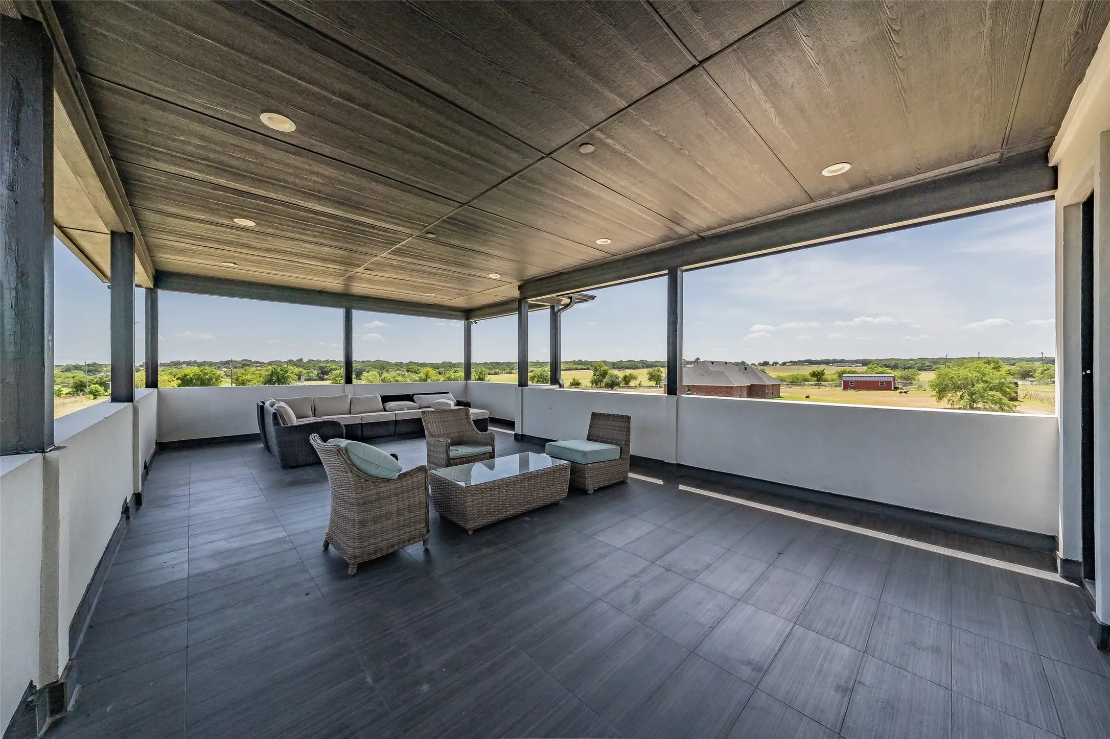 Single Family Residence For Sale in Johnson County , 616 County Road 903, Cleburne, Texas 76033, 5 Bedroom, 6 Bathroom, 2 Garage spaces, 3,200 Sqft, built in 2020, mls#21342728, Real Estate Agent in Cleburne, Homes For Sale in Johnson county, Homes For Sale in Cleburne, Realtor in Cleburne Texas, Real Estate Brokerage Independent Realty Texas, Luminita Cordes Realtor
