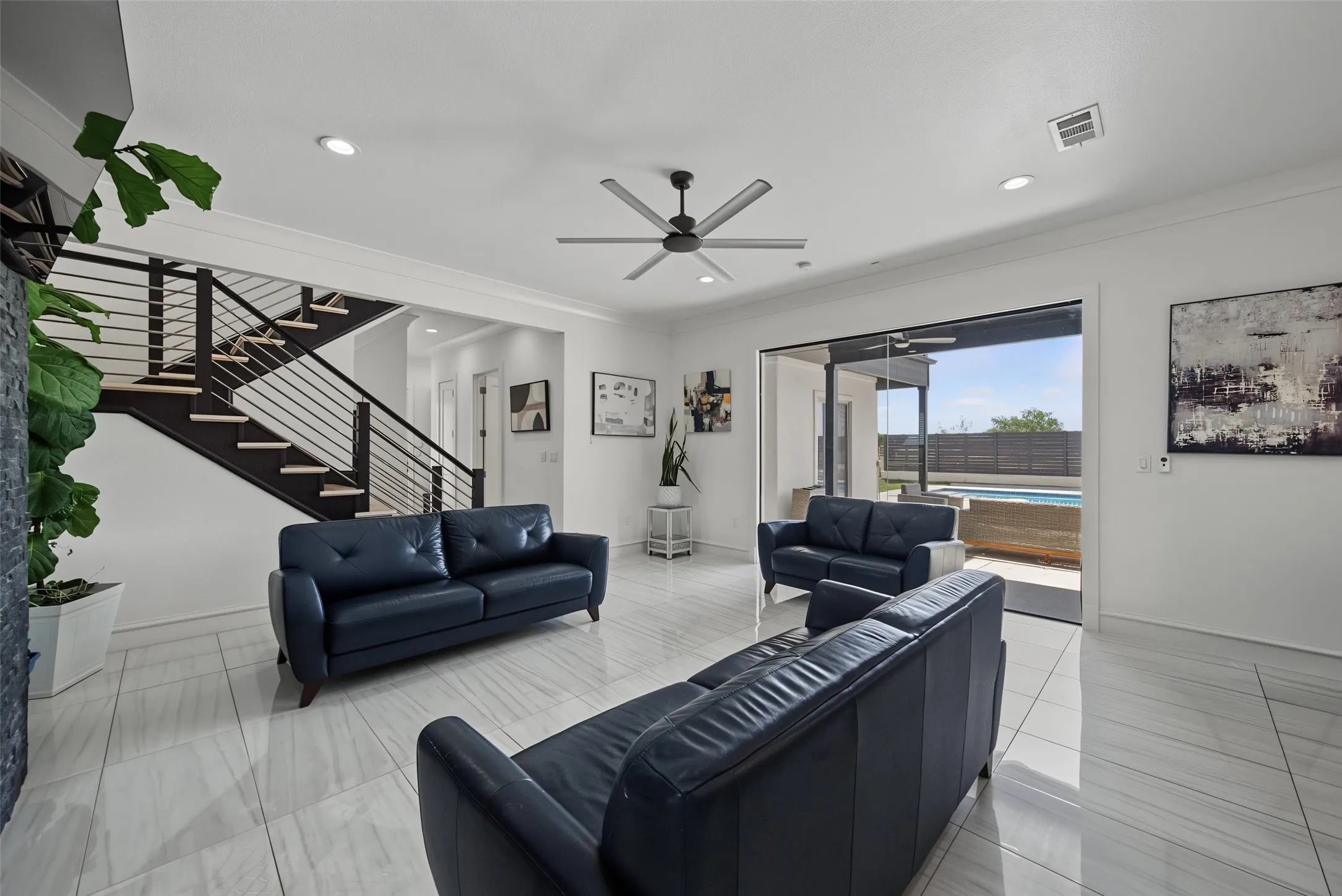 Single Family Residence For Sale in Johnson County , 616 County Road 903, Cleburne, Texas 76033, 5 Bedroom, 6 Bathroom, 2 Garage spaces, 3,200 Sqft, built in 2020, mls#21342728, Real Estate Agent in Cleburne, Homes For Sale in Johnson county, Homes For Sale in Cleburne, Realtor in Cleburne Texas, Real Estate Brokerage Independent Realty Texas, Luminita Cordes Realtor