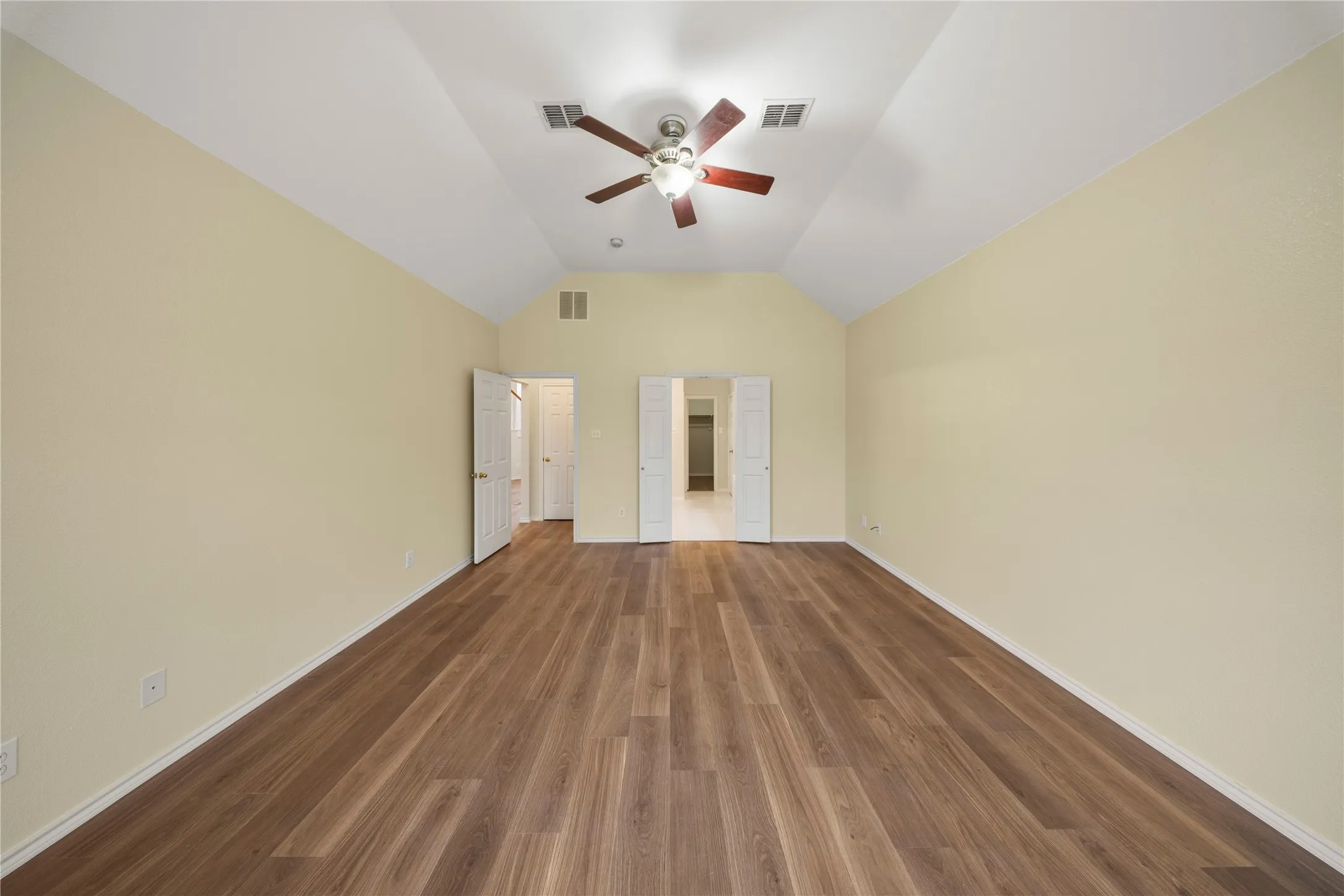 Single Family Residence For Rent in Collin County , 2808 Barksdale Drive, Plano, Texas 75025, 4 Bedroom, 4 Bathroom, 2 Garage spaces, 2,728 Sqft, built in 1993, mls#21342563, Real Estate Agent in Plano, Homes For Rent in Collin county, Homes For Rent in Plano, Realtor in Plano Texas, Real Estate Brokerage Independent Realty Texas, Luminita Cordes Realtor
