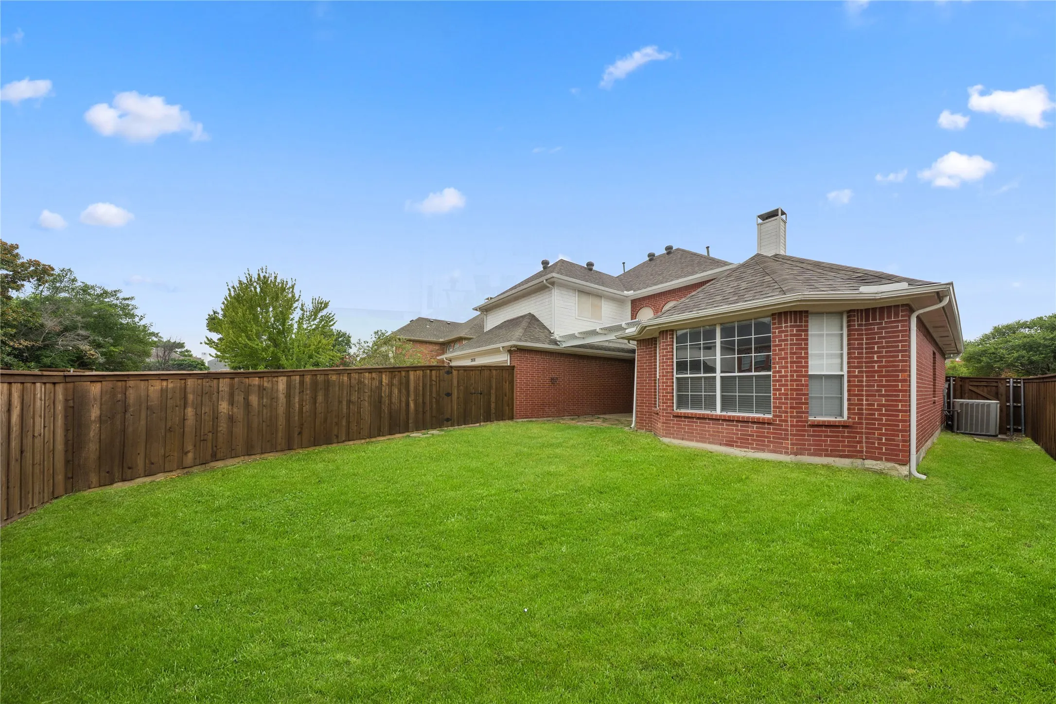 Single Family Residence For Rent in Collin County , 2808 Barksdale Drive, Plano, Texas 75025, 4 Bedroom, 4 Bathroom, 2 Garage spaces, 2,728 Sqft, built in 1993, mls#21342563, Real Estate Agent in Plano, Homes For Rent in Collin county, Homes For Rent in Plano, Realtor in Plano Texas, Real Estate Brokerage Independent Realty Texas, Luminita Cordes Realtor