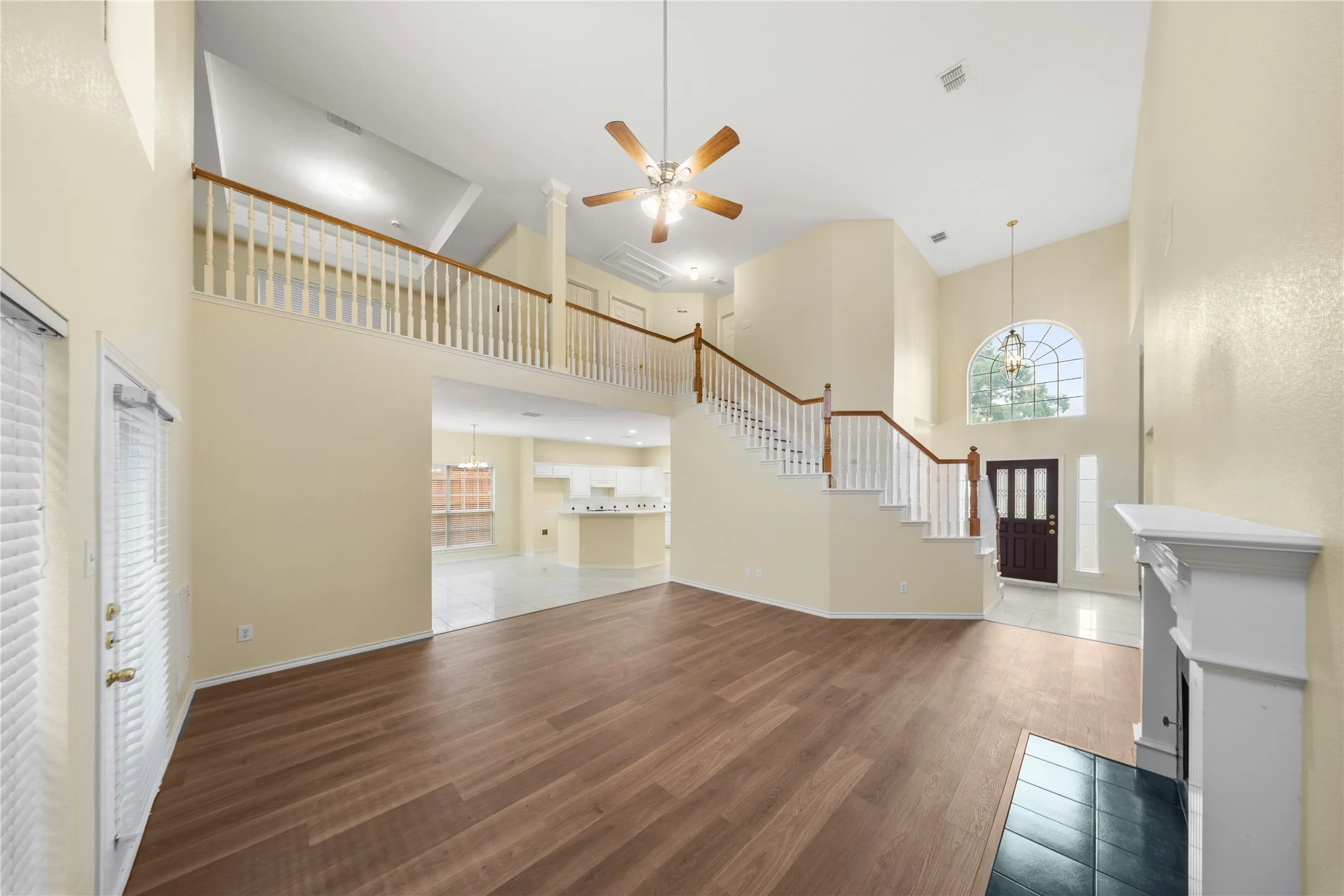 Single Family Residence For Rent in Collin County , 2808 Barksdale Drive, Plano, Texas 75025, 4 Bedroom, 4 Bathroom, 2 Garage spaces, 2,728 Sqft, built in 1993, mls#21342563, Real Estate Agent in Plano, Homes For Rent in Collin county, Homes For Rent in Plano, Realtor in Plano Texas, Real Estate Brokerage Independent Realty Texas, Luminita Cordes Realtor