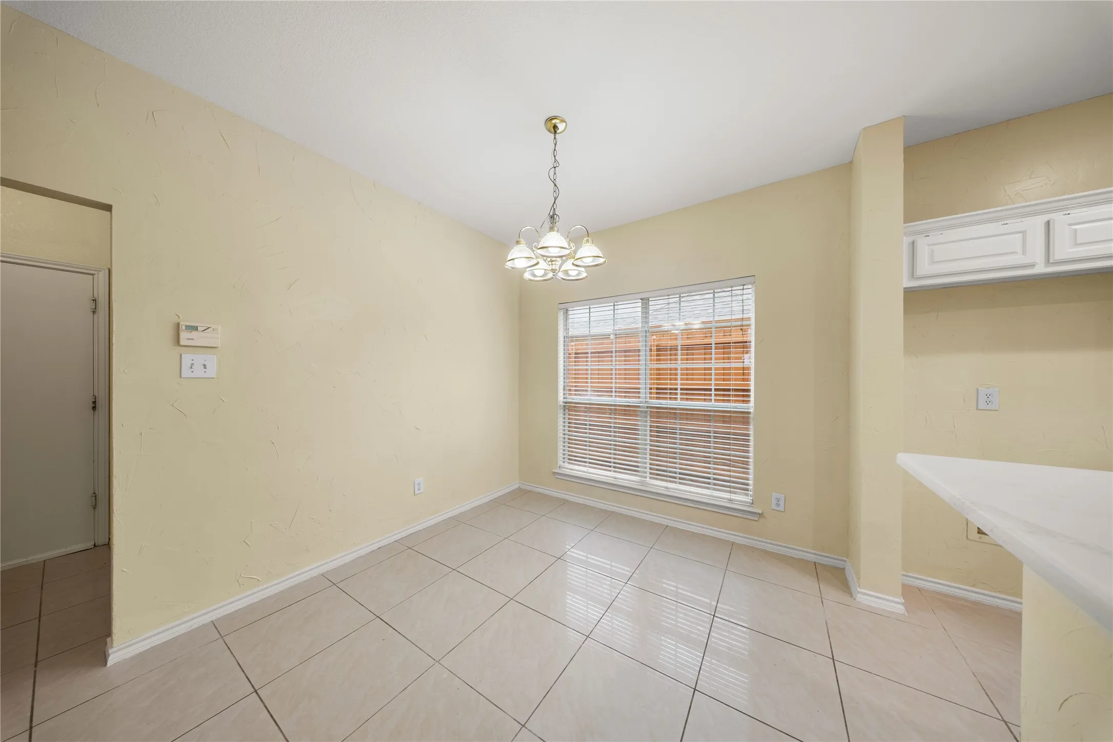 Single Family Residence For Rent in Collin County , 2808 Barksdale Drive, Plano, Texas 75025, 4 Bedroom, 4 Bathroom, 2 Garage spaces, 2,728 Sqft, built in 1993, mls#21342563, Real Estate Agent in Plano, Homes For Rent in Collin county, Homes For Rent in Plano, Realtor in Plano Texas, Real Estate Brokerage Independent Realty Texas, Luminita Cordes Realtor