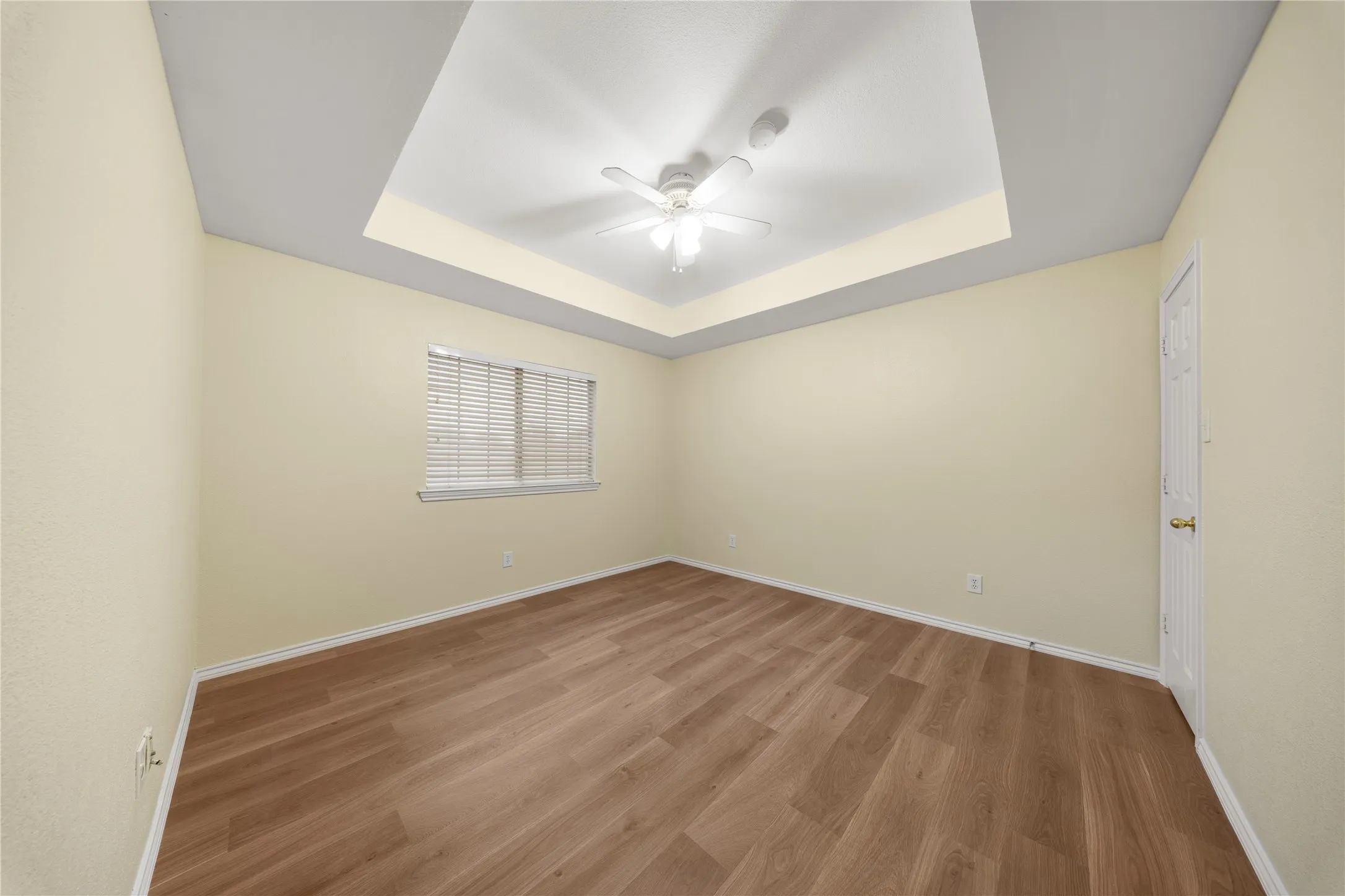 Single Family Residence For Rent in Collin County , 2808 Barksdale Drive, Plano, Texas 75025, 4 Bedroom, 4 Bathroom, 2 Garage spaces, 2,728 Sqft, built in 1993, mls#21342563, Real Estate Agent in Plano, Homes For Rent in Collin county, Homes For Rent in Plano, Realtor in Plano Texas, Real Estate Brokerage Independent Realty Texas, Luminita Cordes Realtor